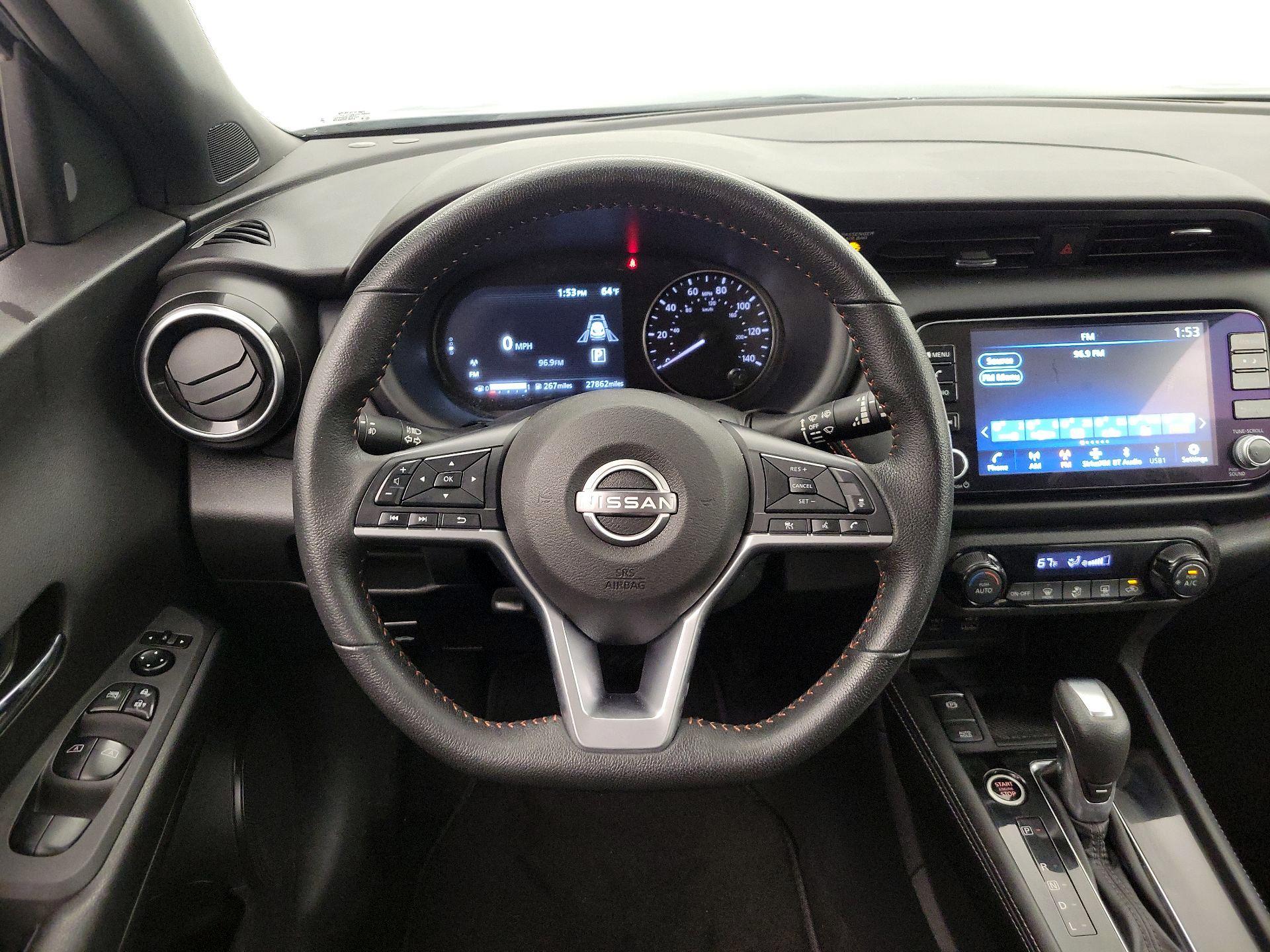 Thumbnail: 2023 Nissan Kicks - 10