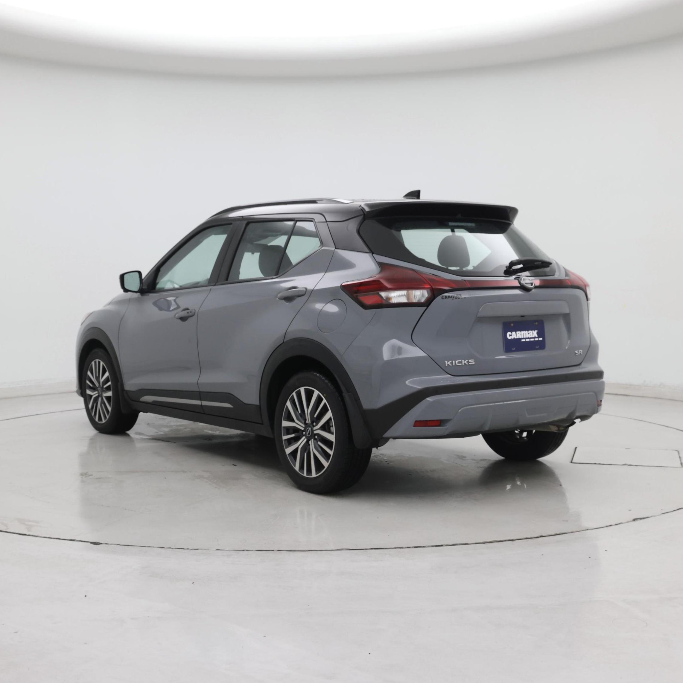 Thumbnail: 2023 Nissan Kicks - 2