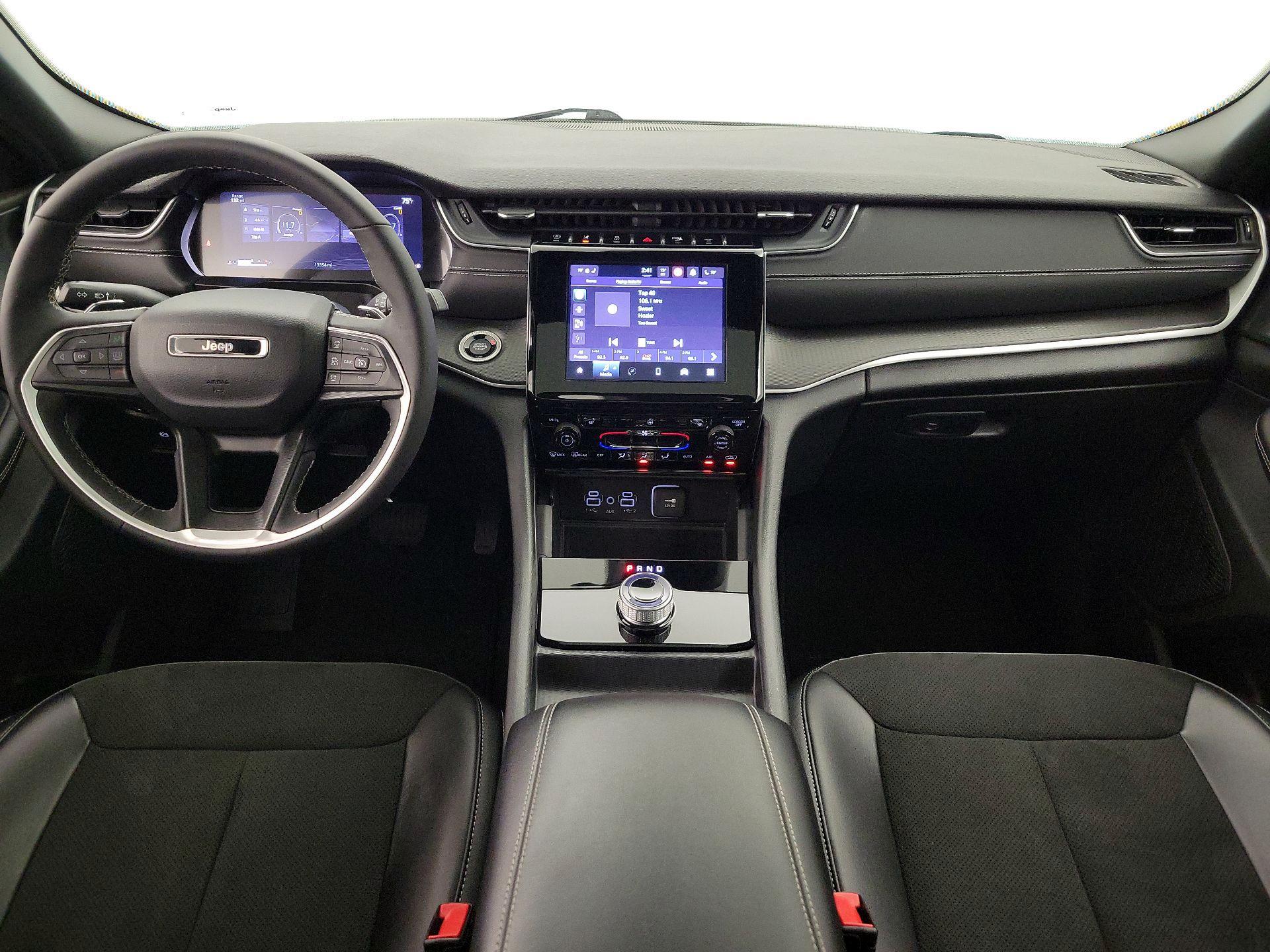 Thumbnail: 2023 Jeep Grand Cherokee - 9