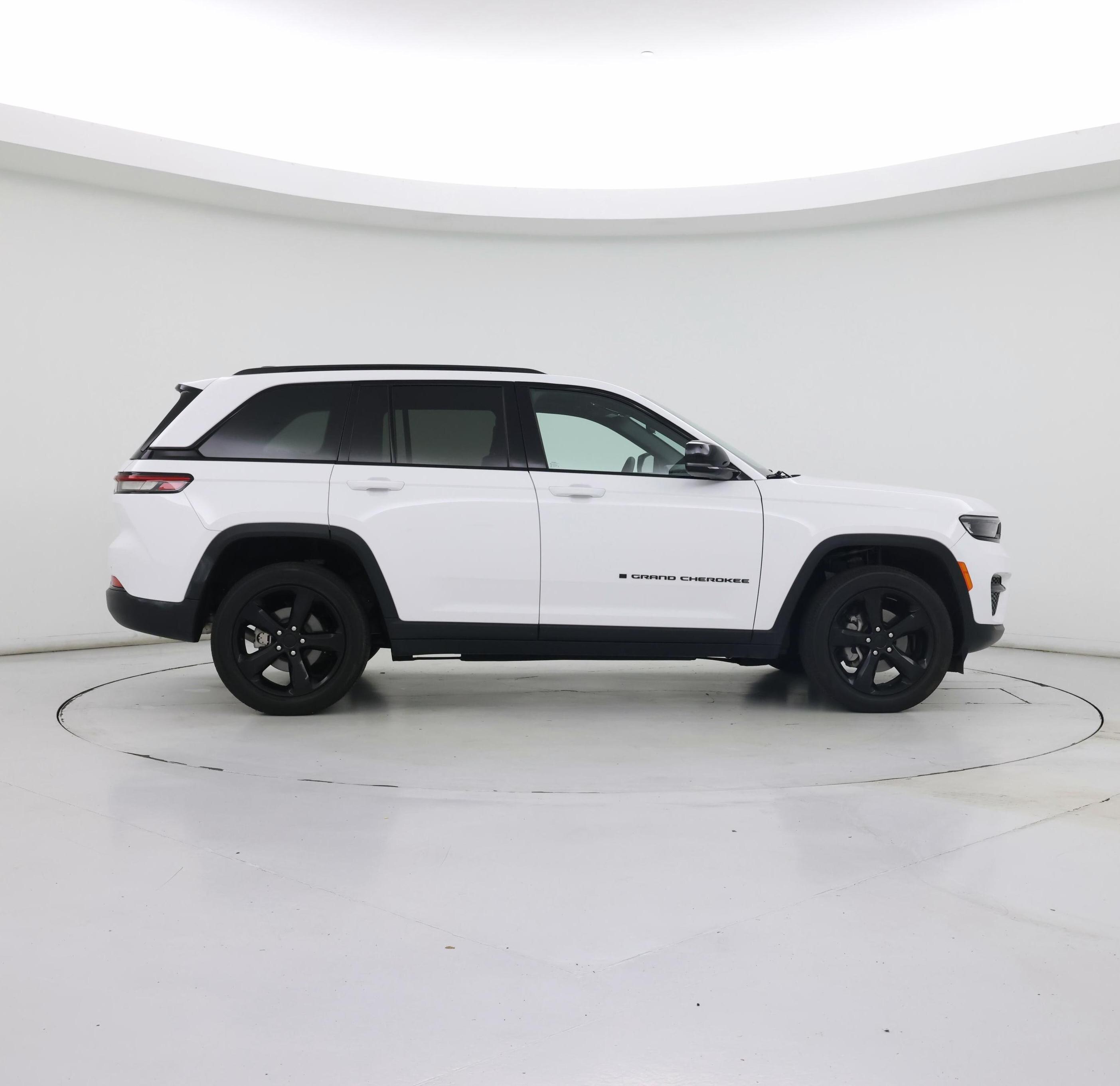 Thumbnail: 2023 Jeep Grand Cherokee - 7