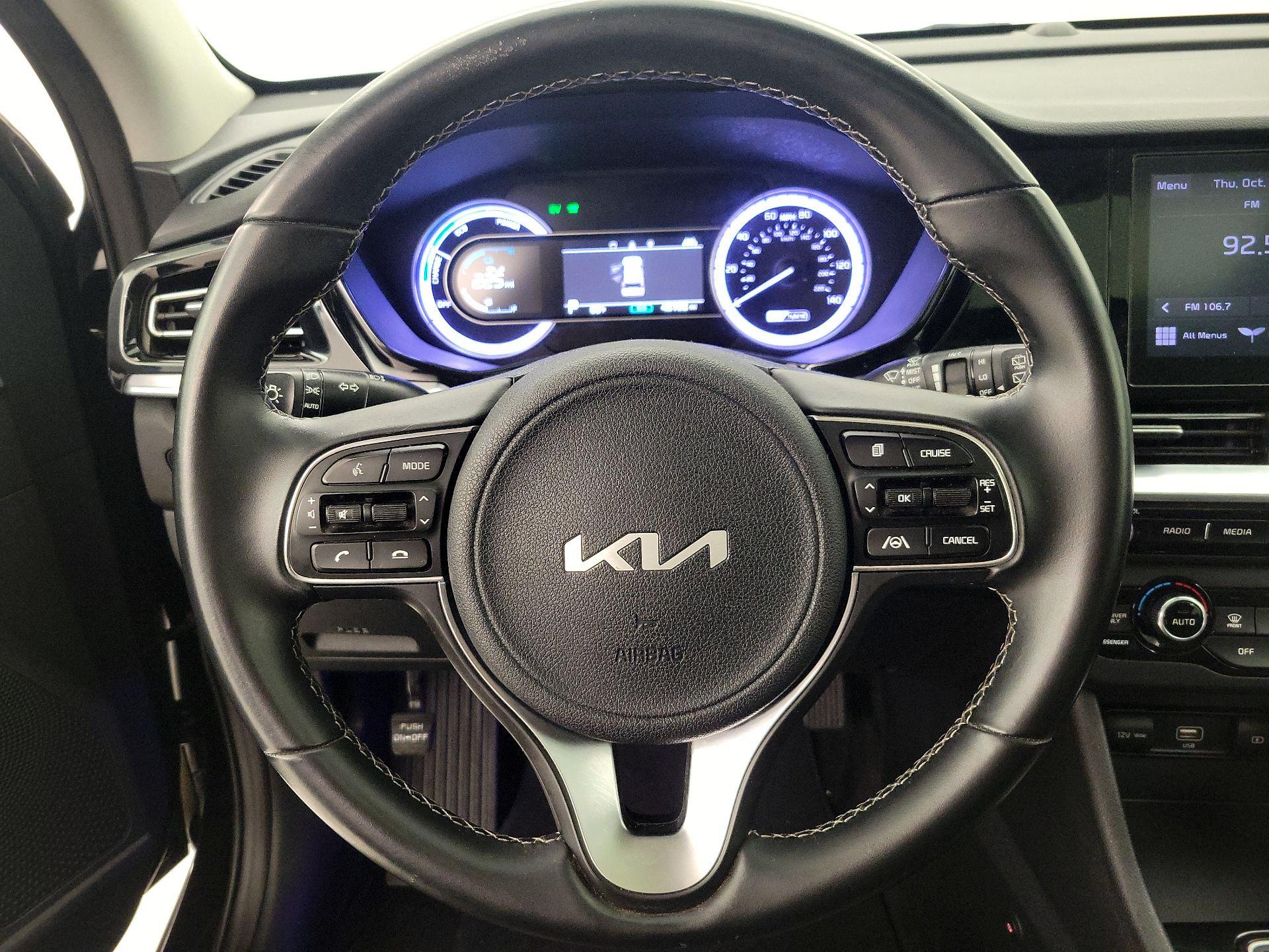 Thumbnail: 2022 Kia Niro - 10