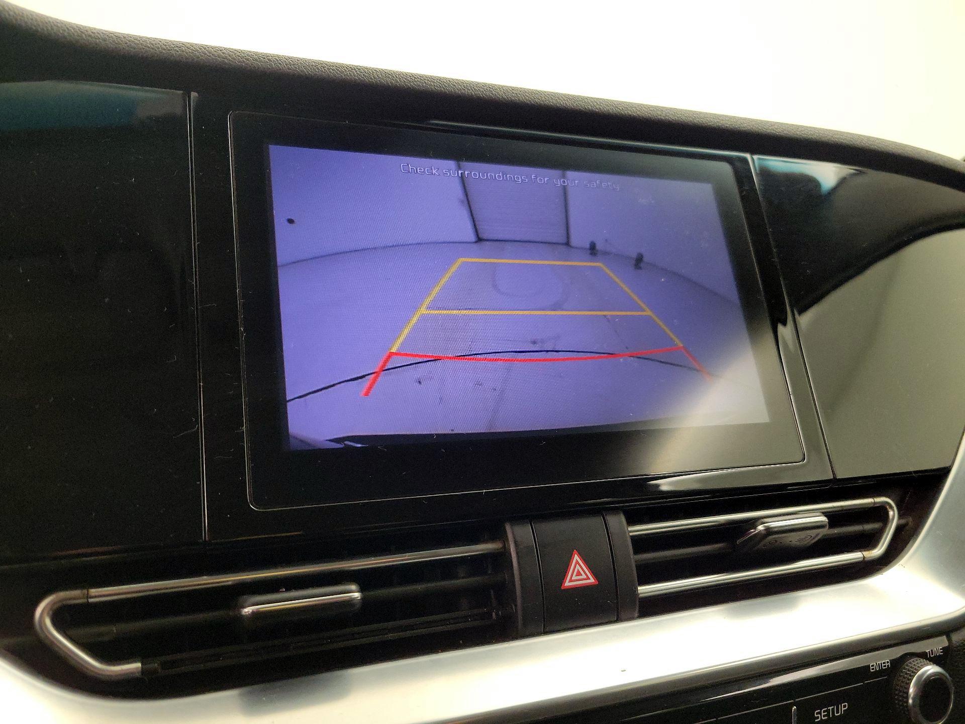 Thumbnail: 2022 Kia Niro - 14