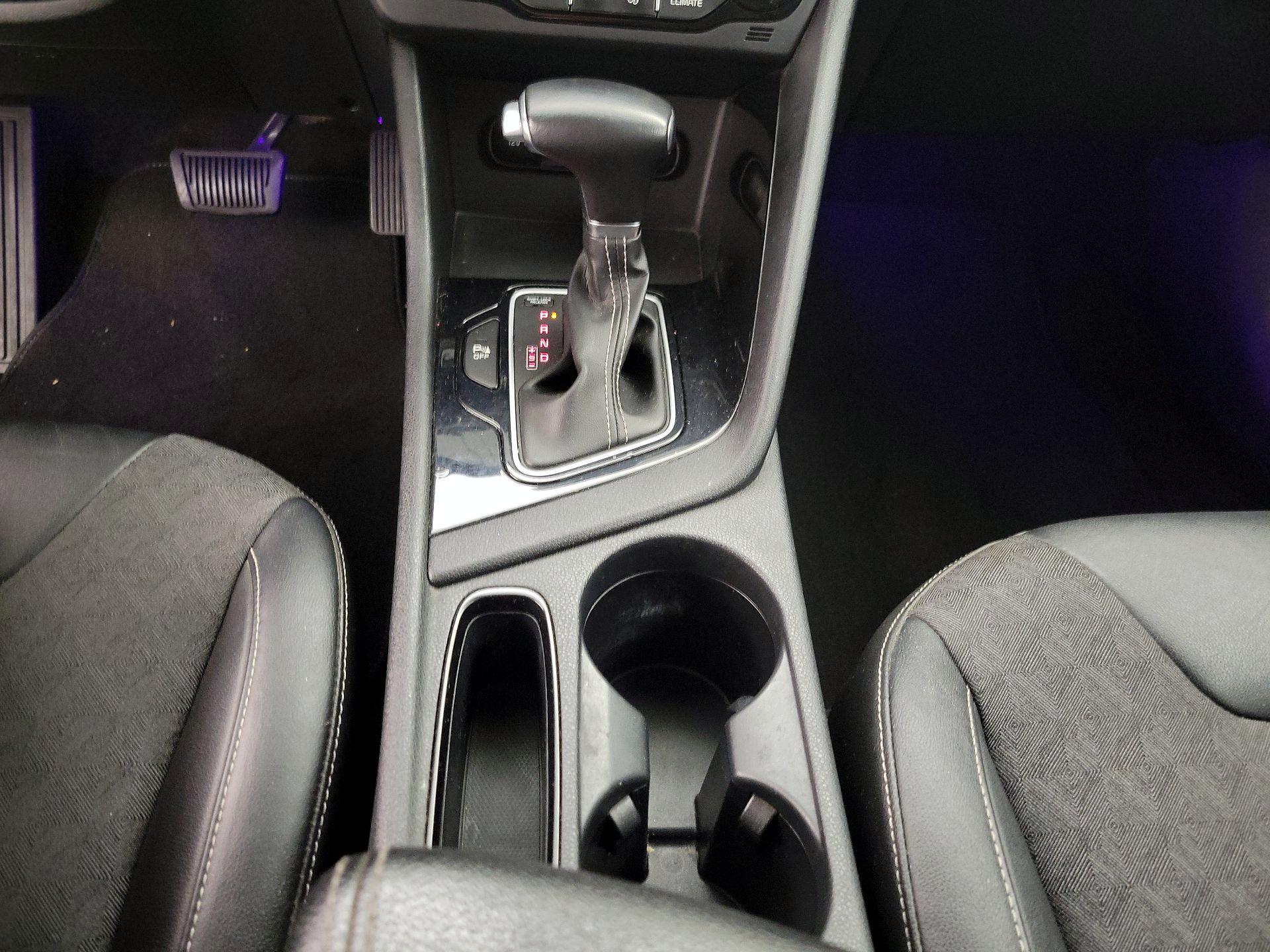 Thumbnail: 2022 Kia Niro - 17