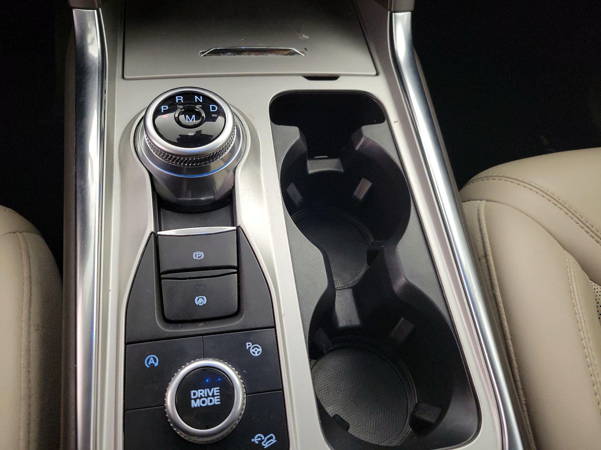 Thumbnail: 2021 Ford Explorer - 17