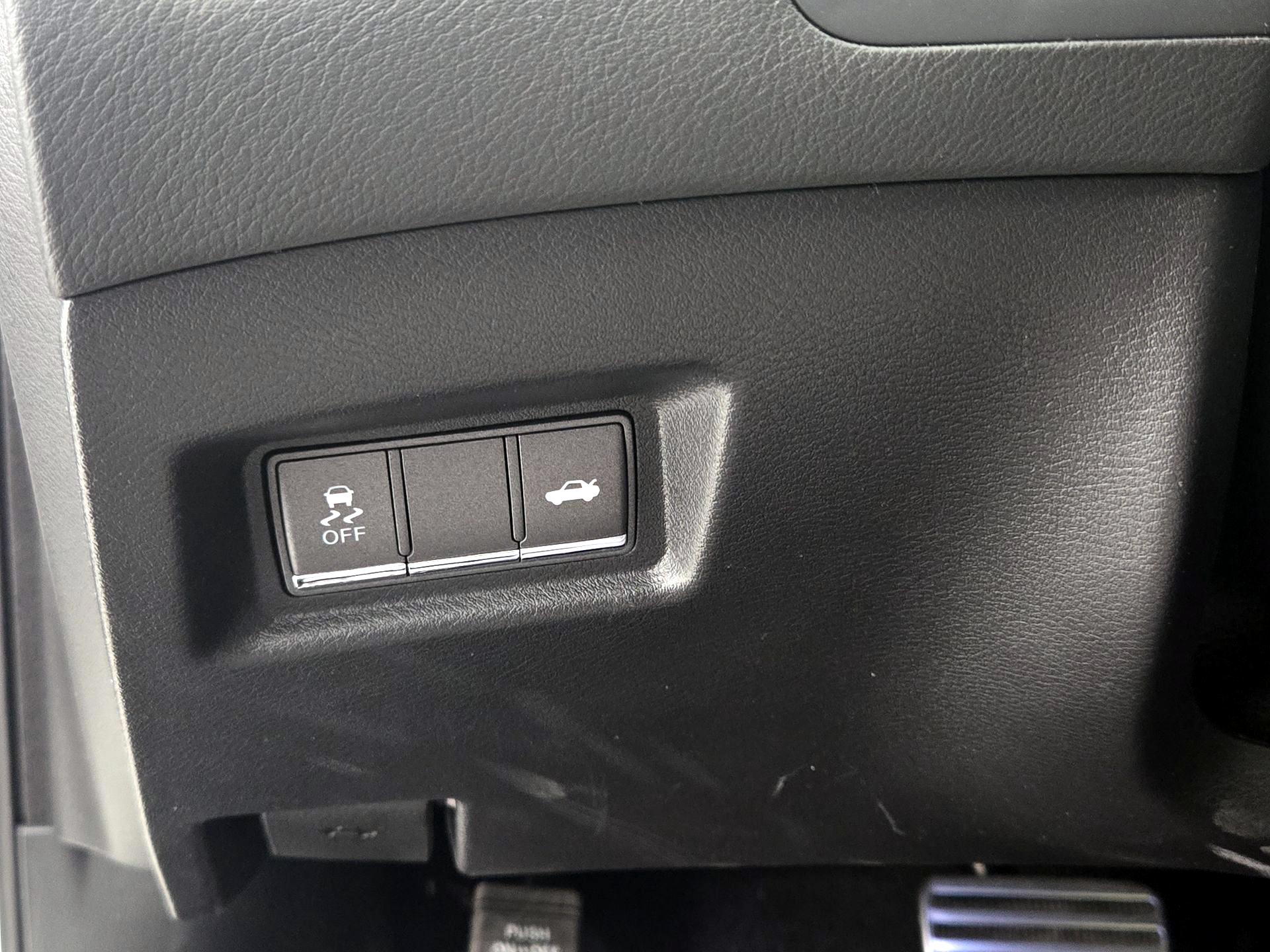 Thumbnail: 2022 INFINITI  - 13