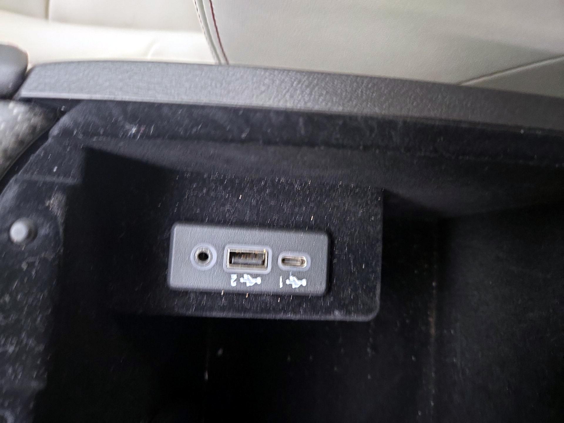 Thumbnail: 2022 INFINITI  - 19