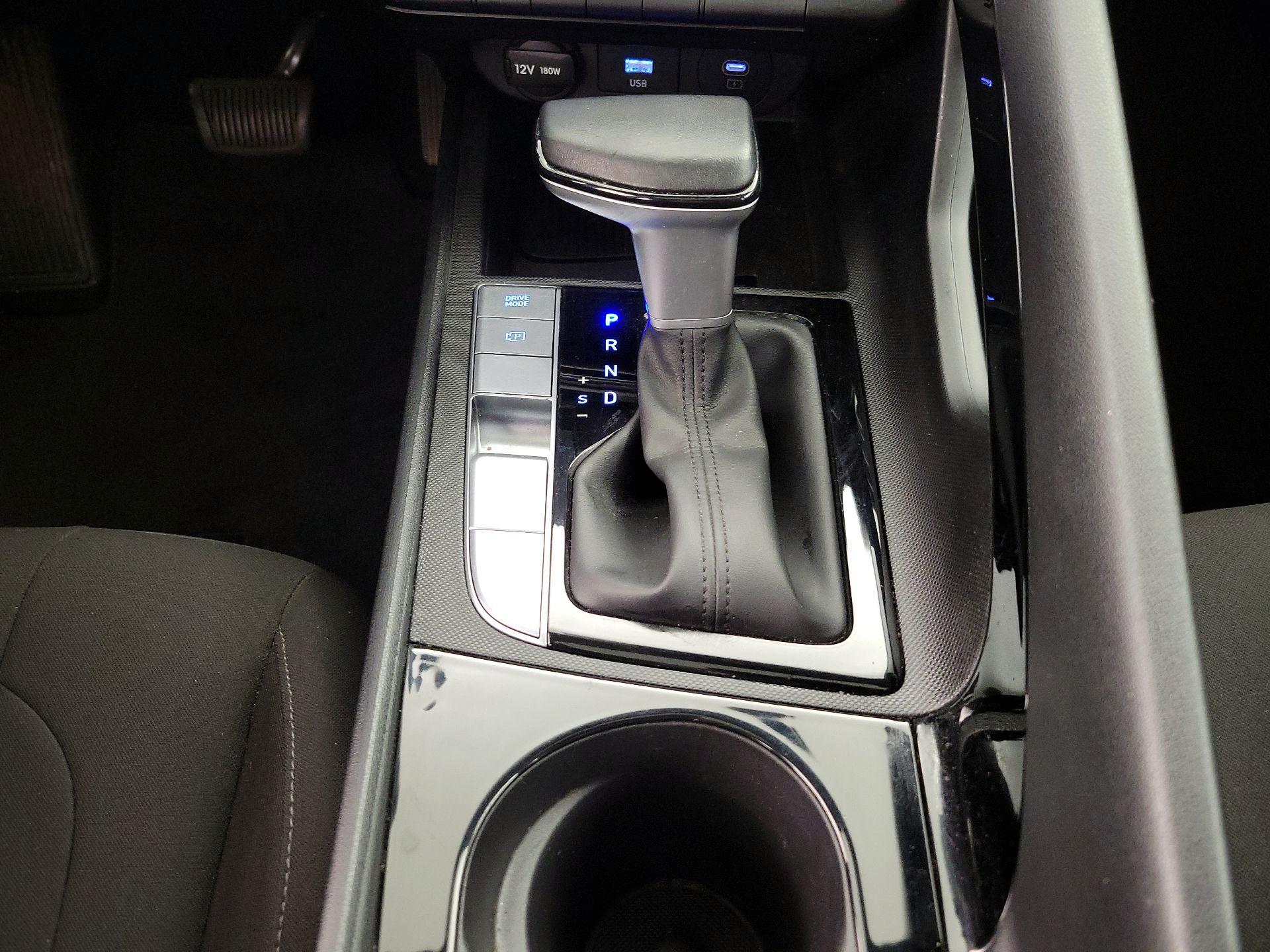 Thumbnail: 2024 Hyundai Elantra - 18
