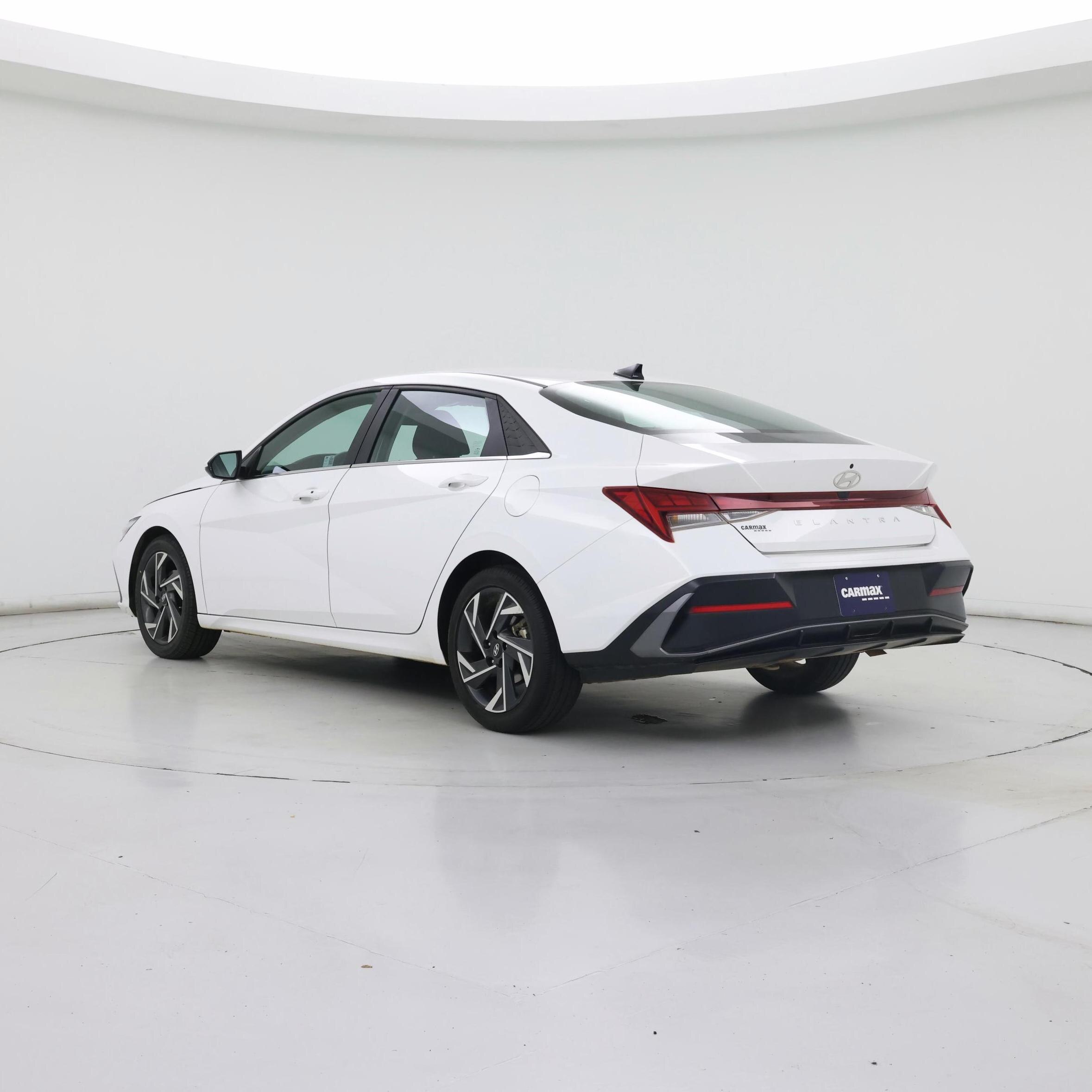 Thumbnail: 2024 Hyundai Elantra - 2