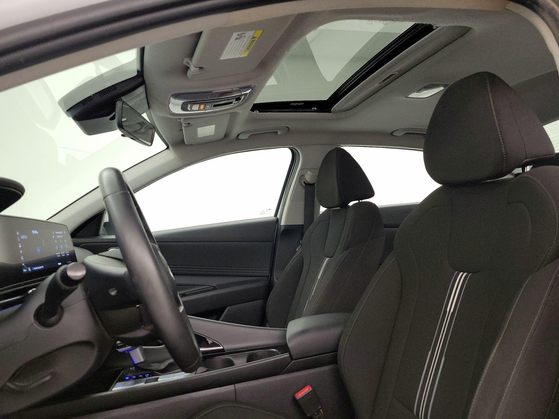 Thumbnail: 2024 Hyundai Elantra - 19