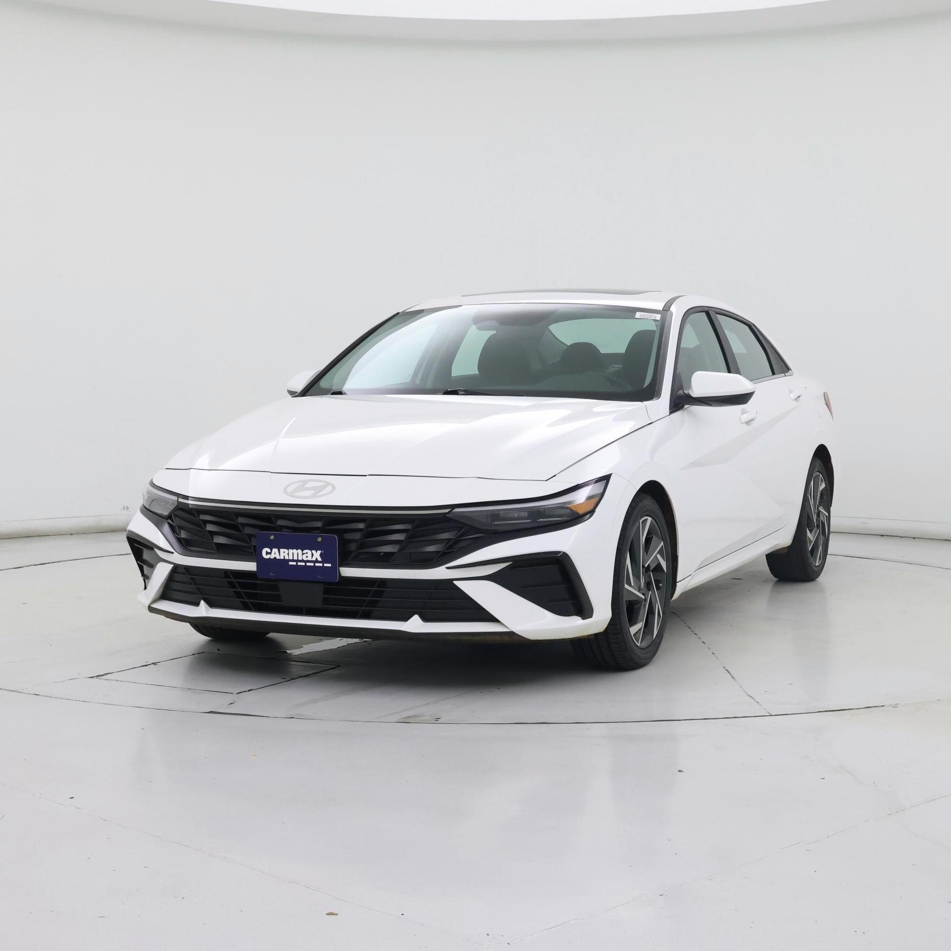 Thumbnail: 2024 Hyundai Elantra - 4