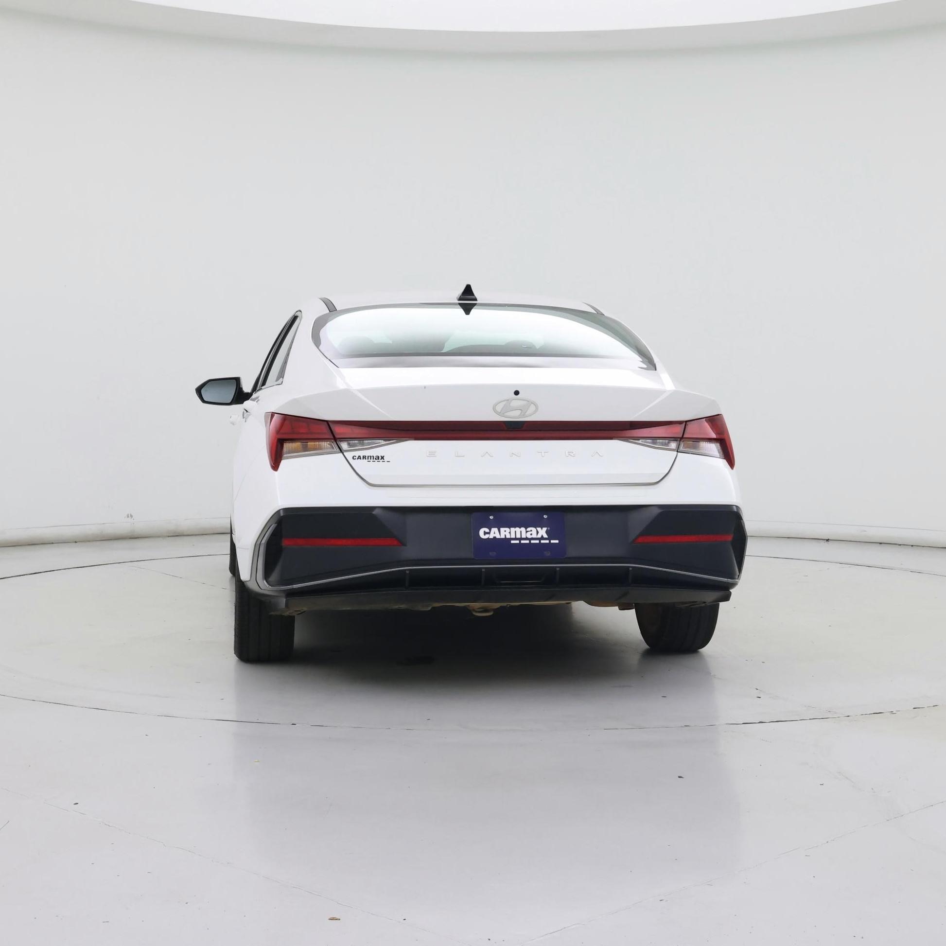 Thumbnail: 2024 Hyundai Elantra - 6