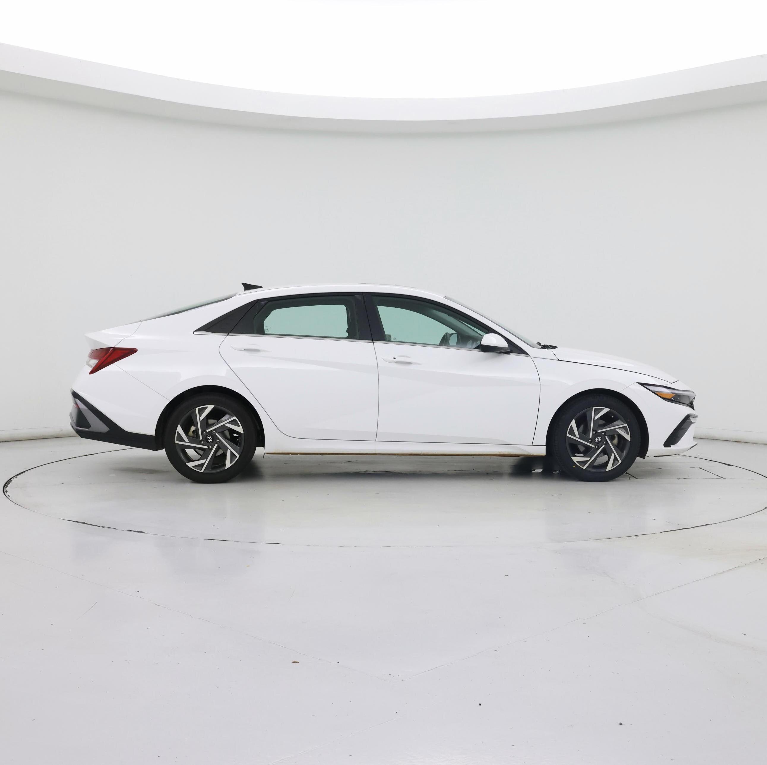 Thumbnail: 2024 Hyundai Elantra - 7