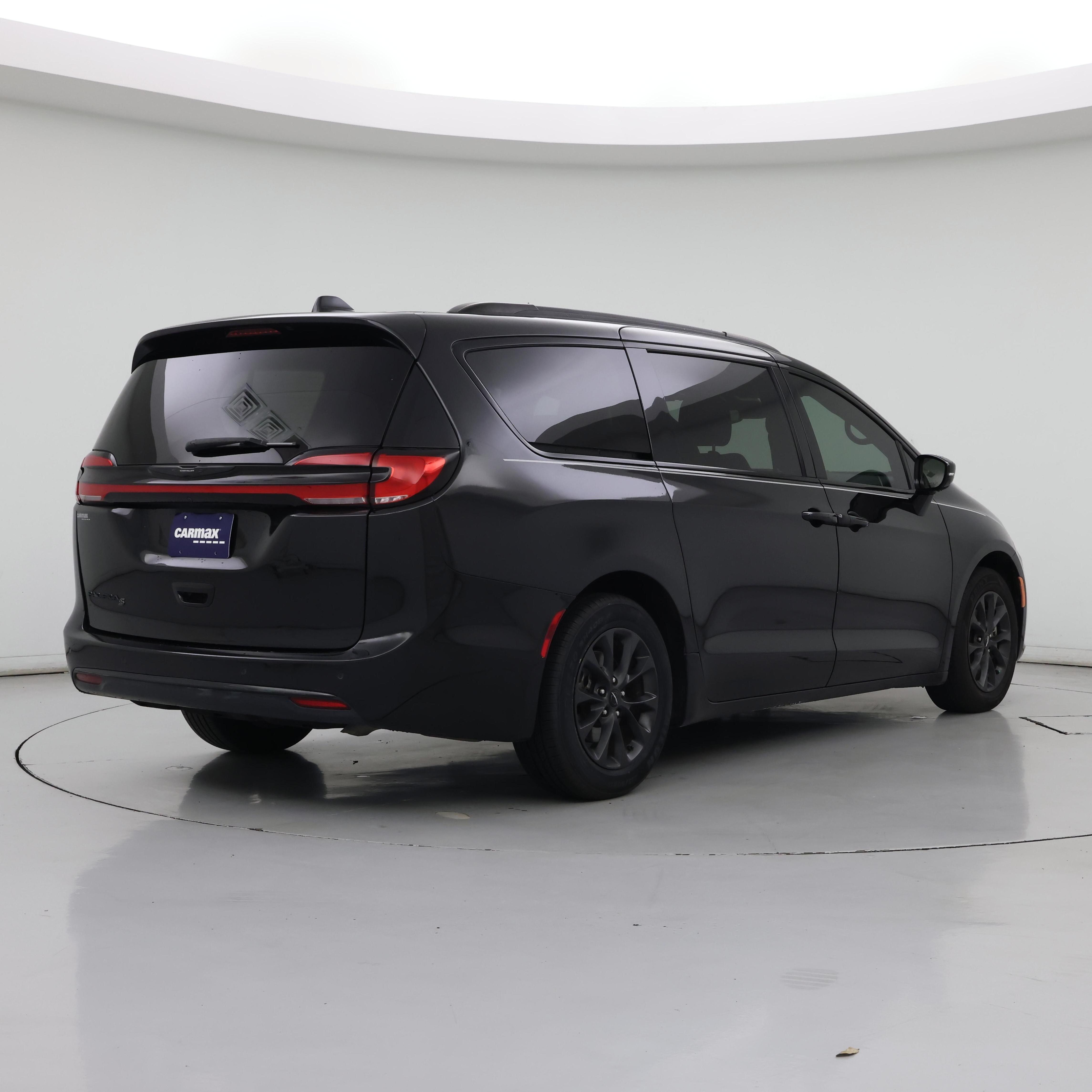 Thumbnail: 2021 Chrysler Pacifica - 8