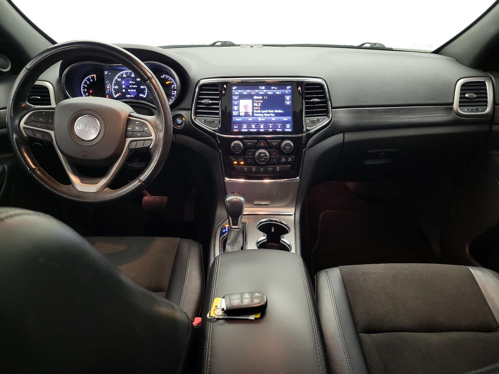 Thumbnail: 2022 Jeep Grand Cherokee - 9