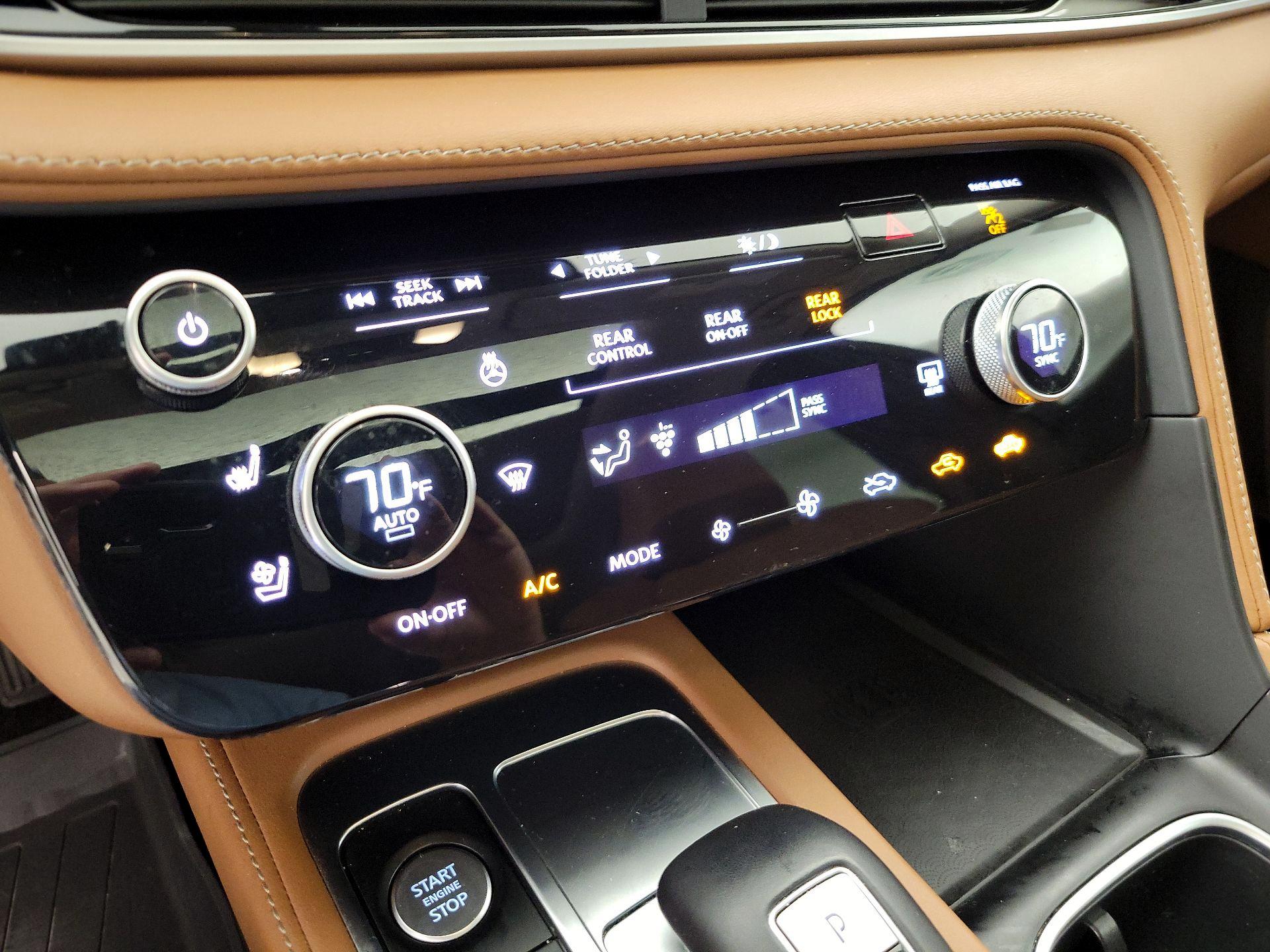 Thumbnail: 2023 INFINITI QX60 - 17