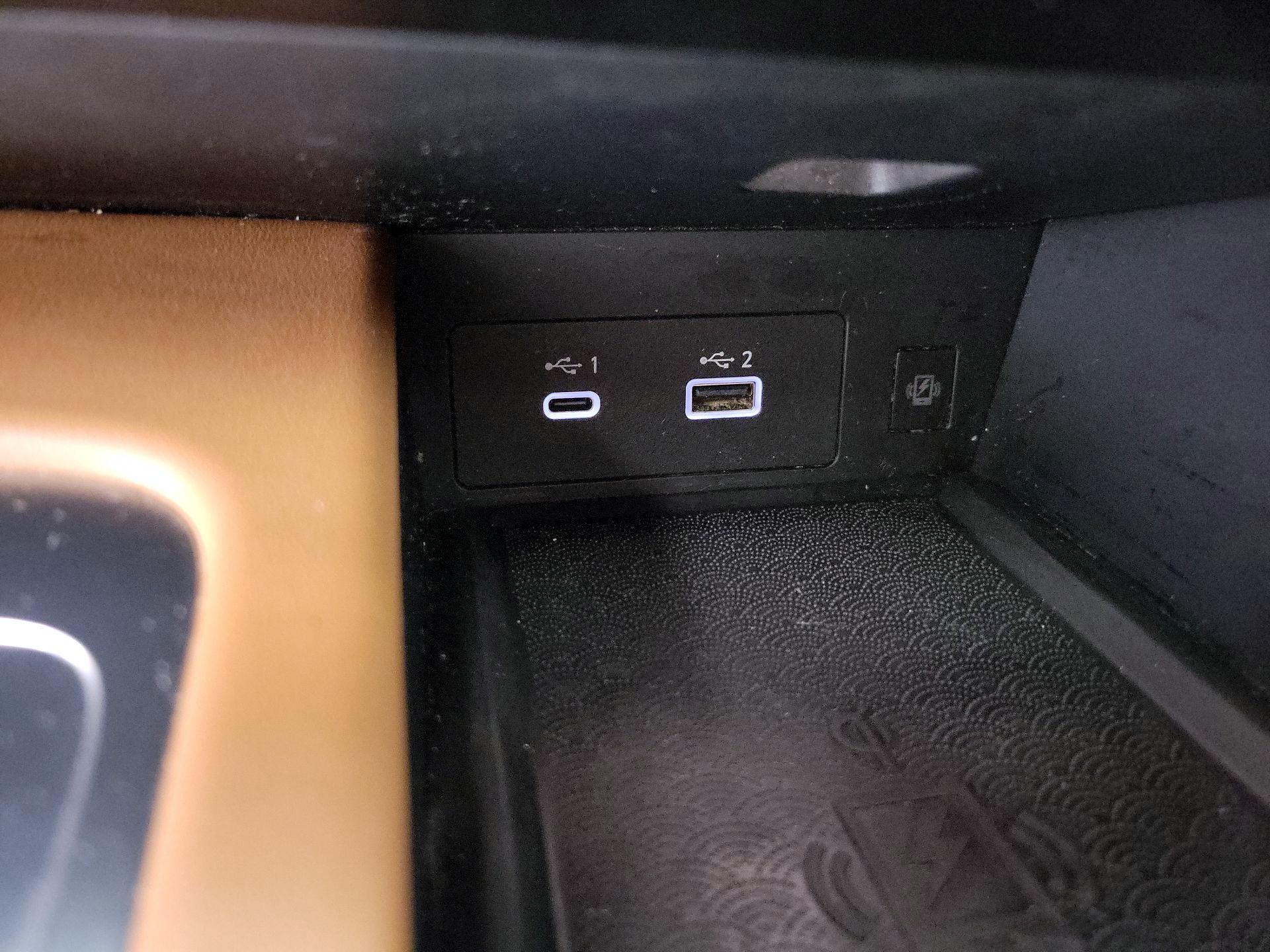 Thumbnail: 2023 INFINITI QX60 - 19