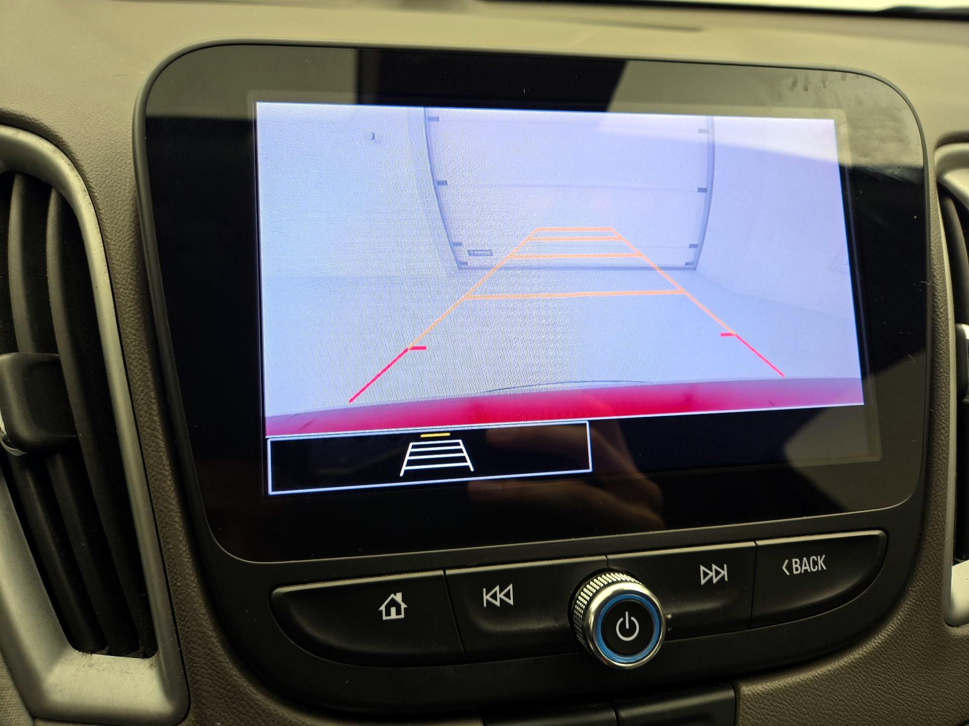 Thumbnail: 2023 Chevrolet Malibu - 14