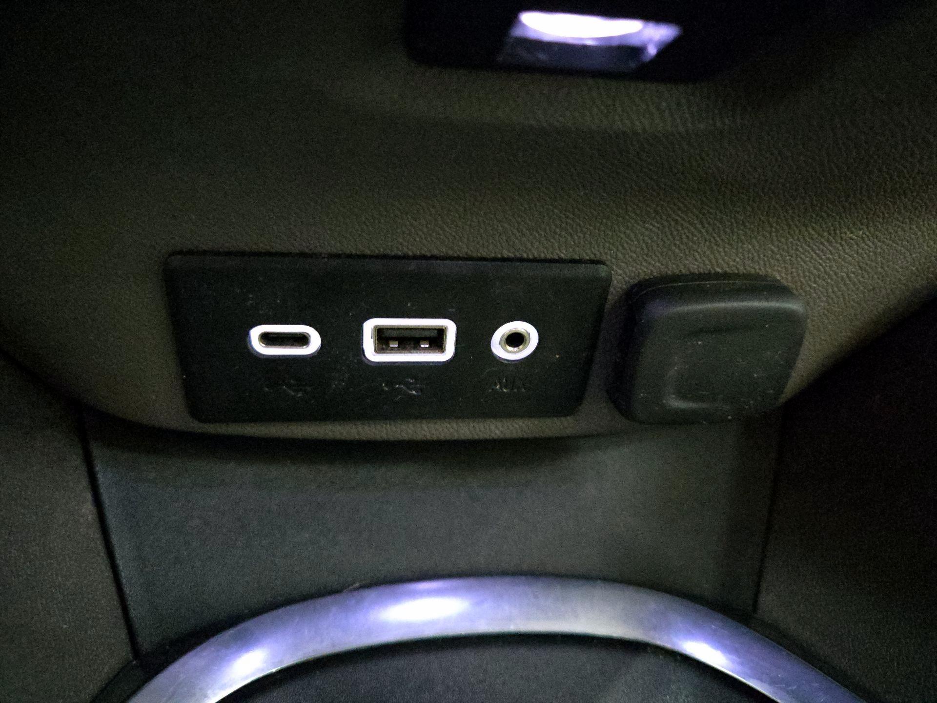 Thumbnail: 2023 Chevrolet Malibu - 18