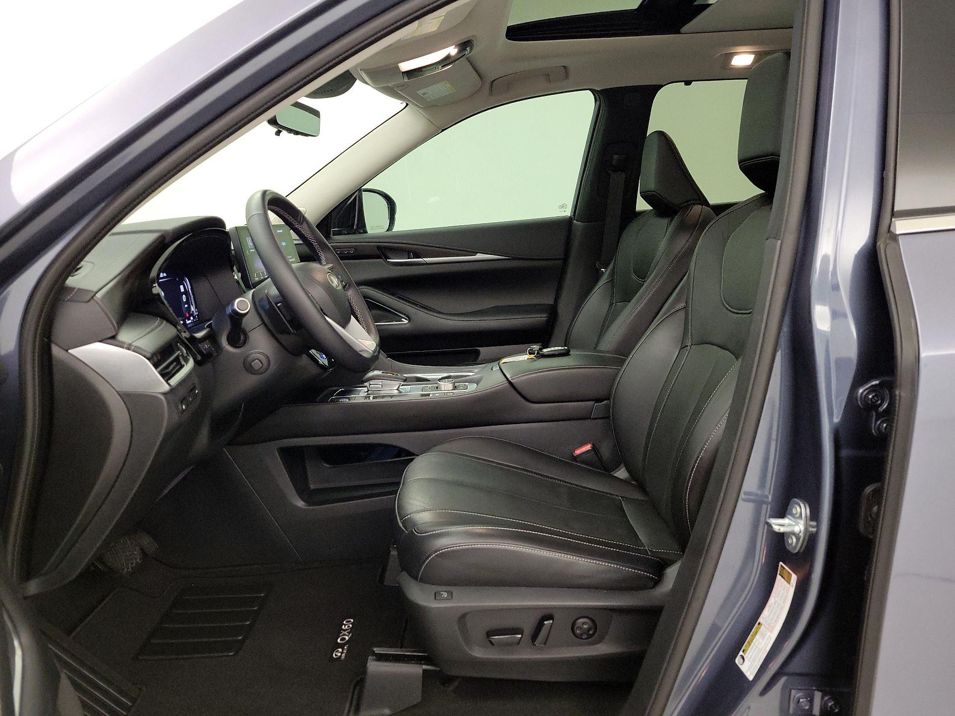 Thumbnail: 2023 INFINITI QX60 - 11