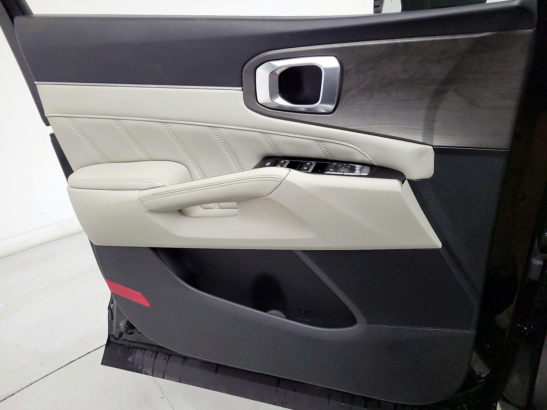 Thumbnail: 2024 Kia Sorento - 12