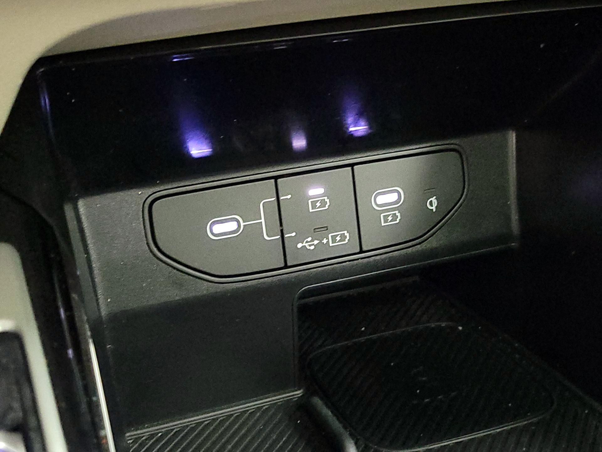 Thumbnail: 2024 Kia Sorento - 19