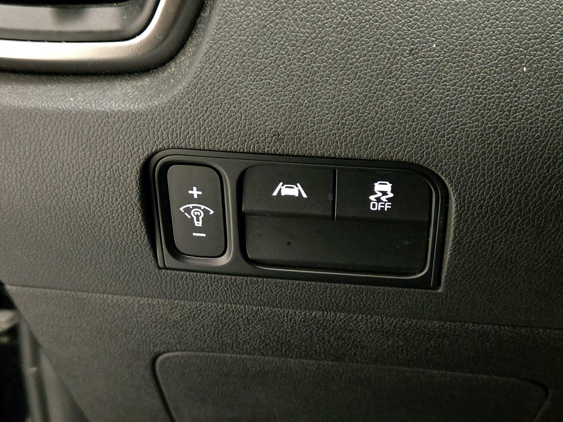 Thumbnail: 2023 Kia Sorento - 13