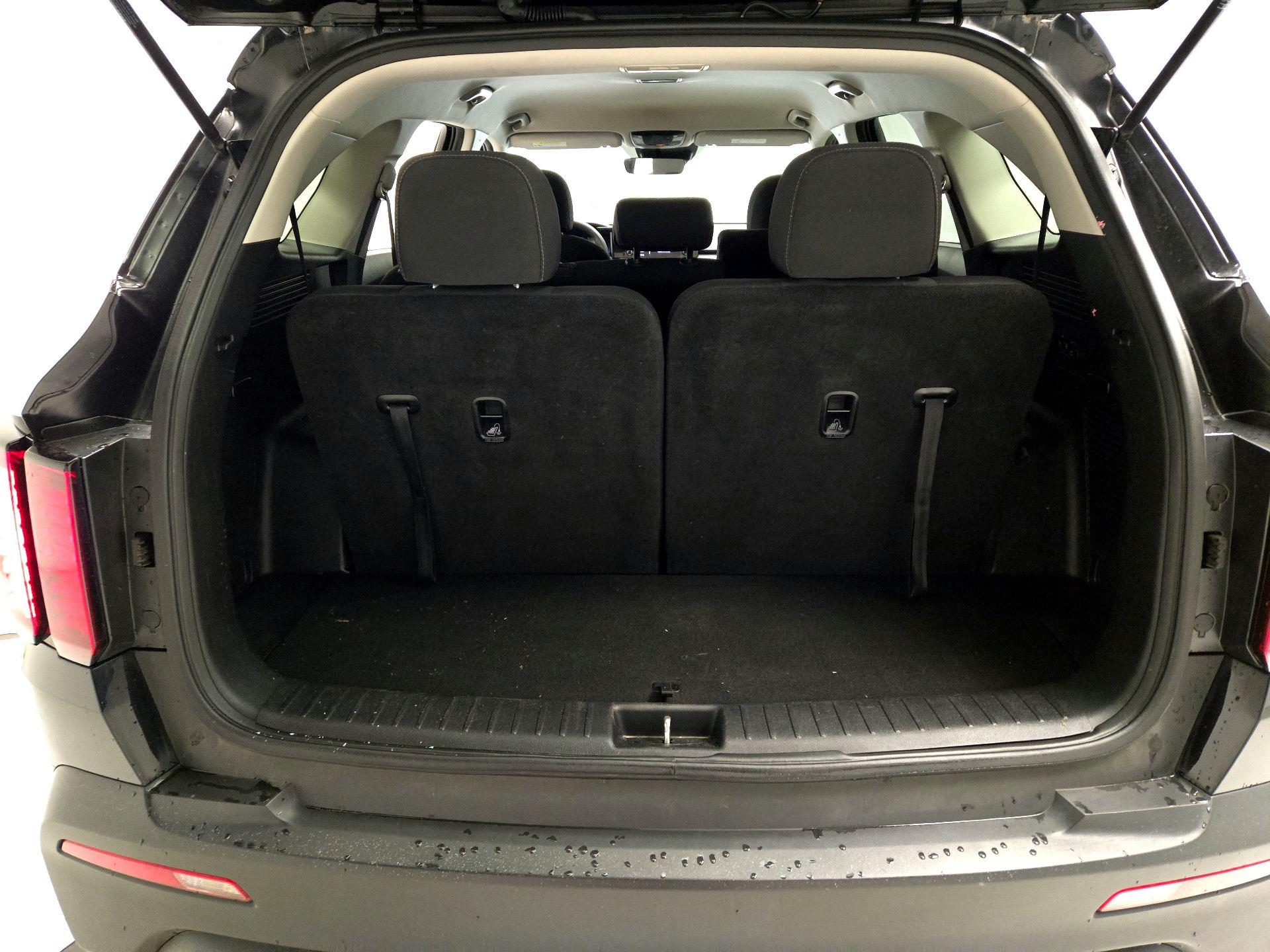 Thumbnail: 2023 Kia Sorento - 20