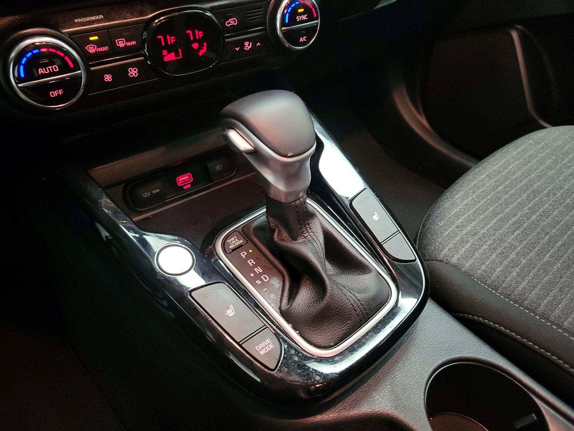 Thumbnail: 2020 Kia Soul - 18