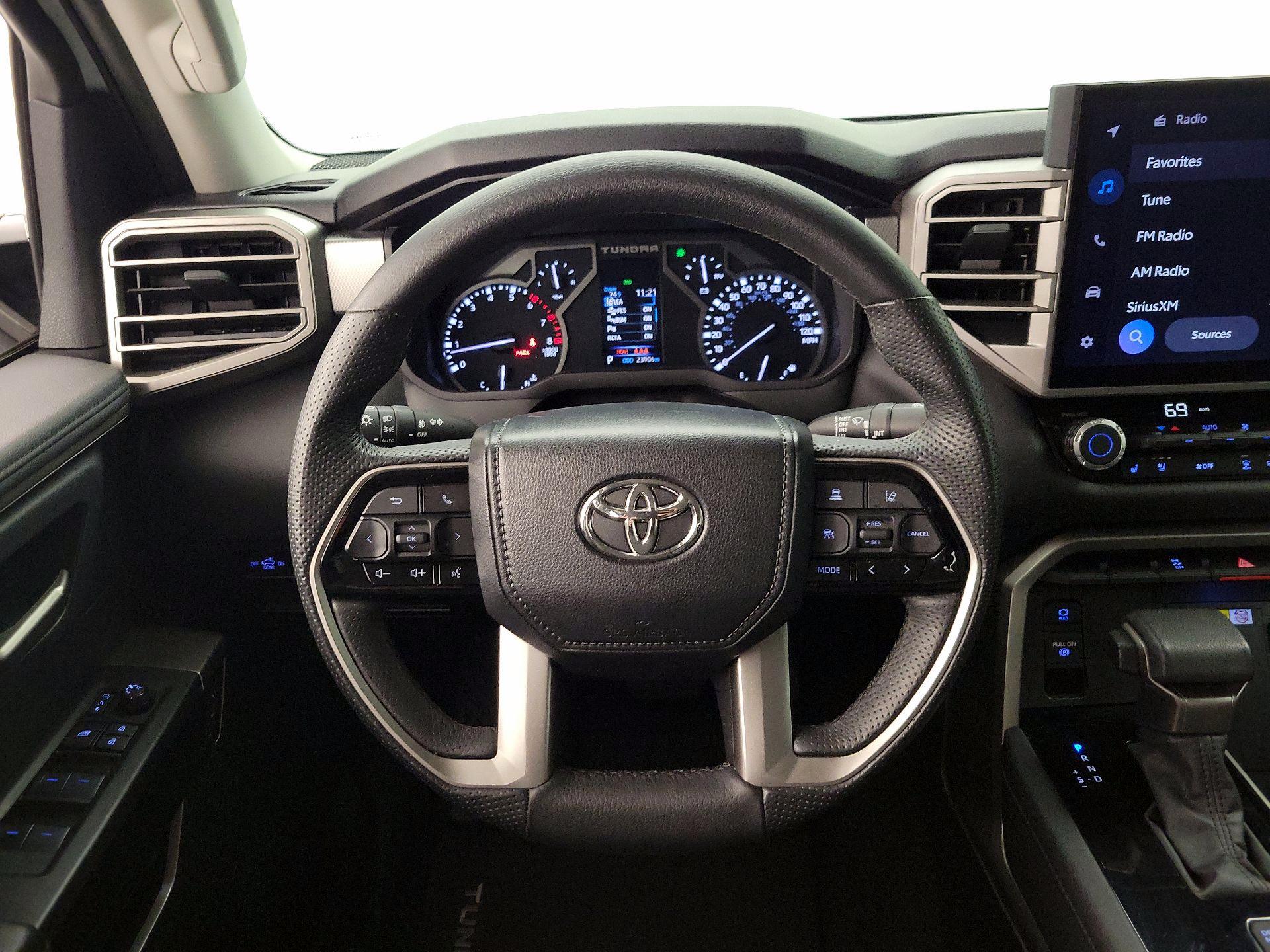 Thumbnail: 2023 Toyota Tundra - 10
