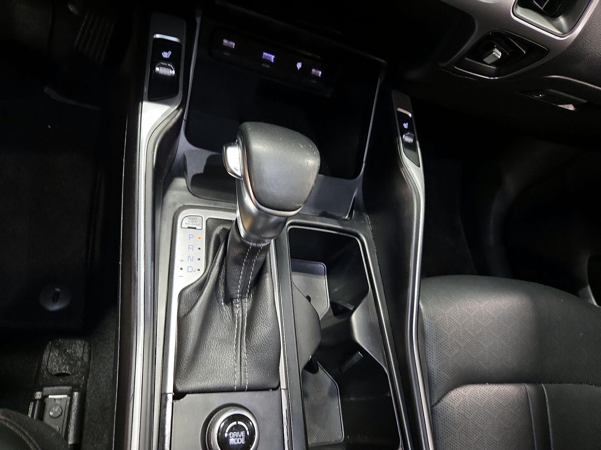 Thumbnail: 2022 Kia Sorento - 17