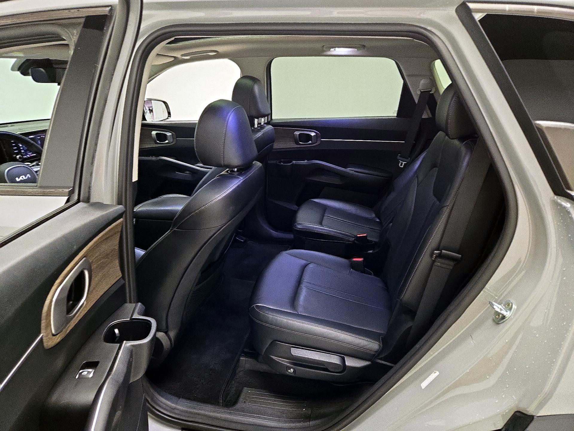 Thumbnail: 2022 Kia Sorento - 20