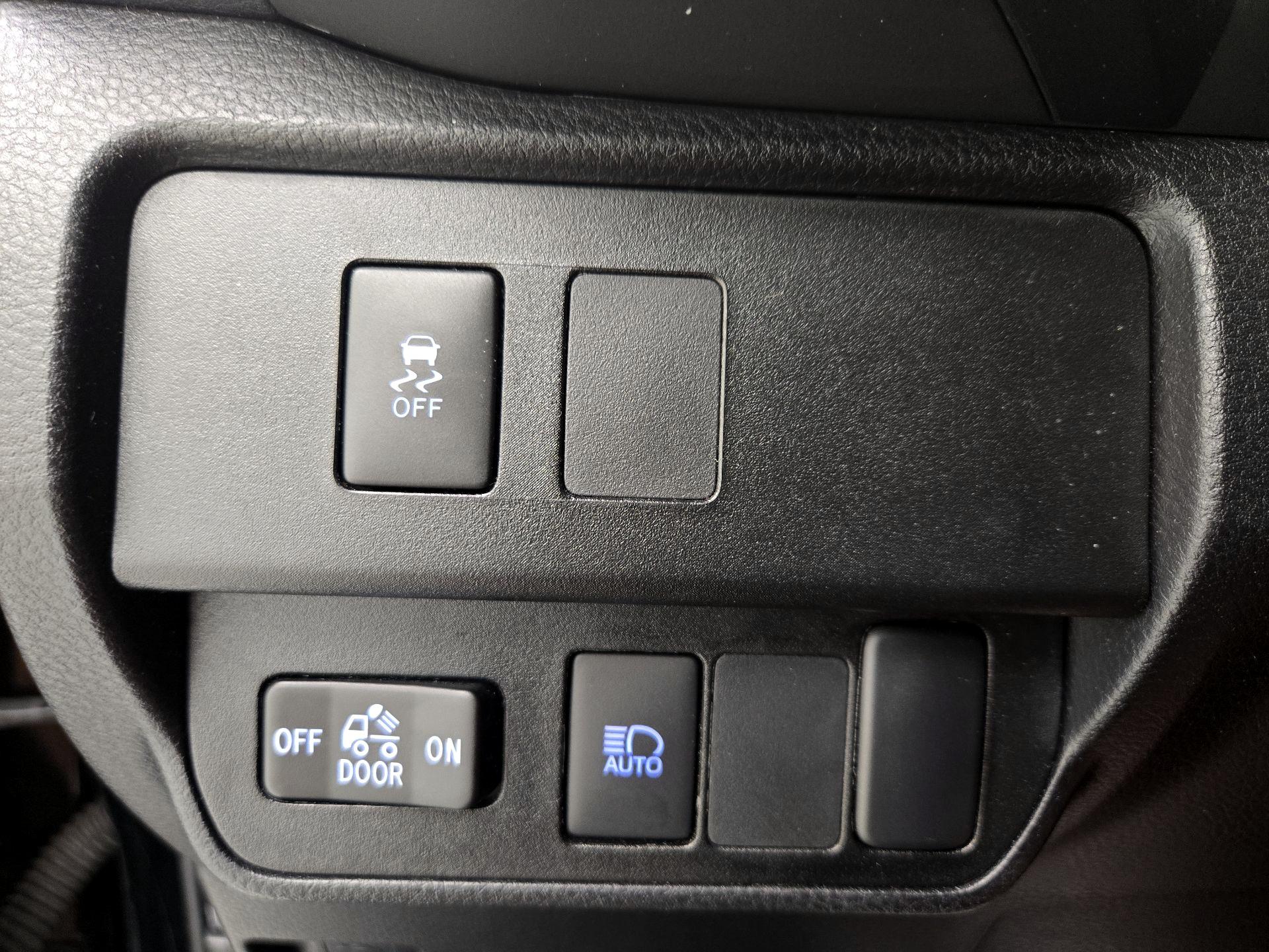 Thumbnail: 2023 Toyota Tacoma - 13