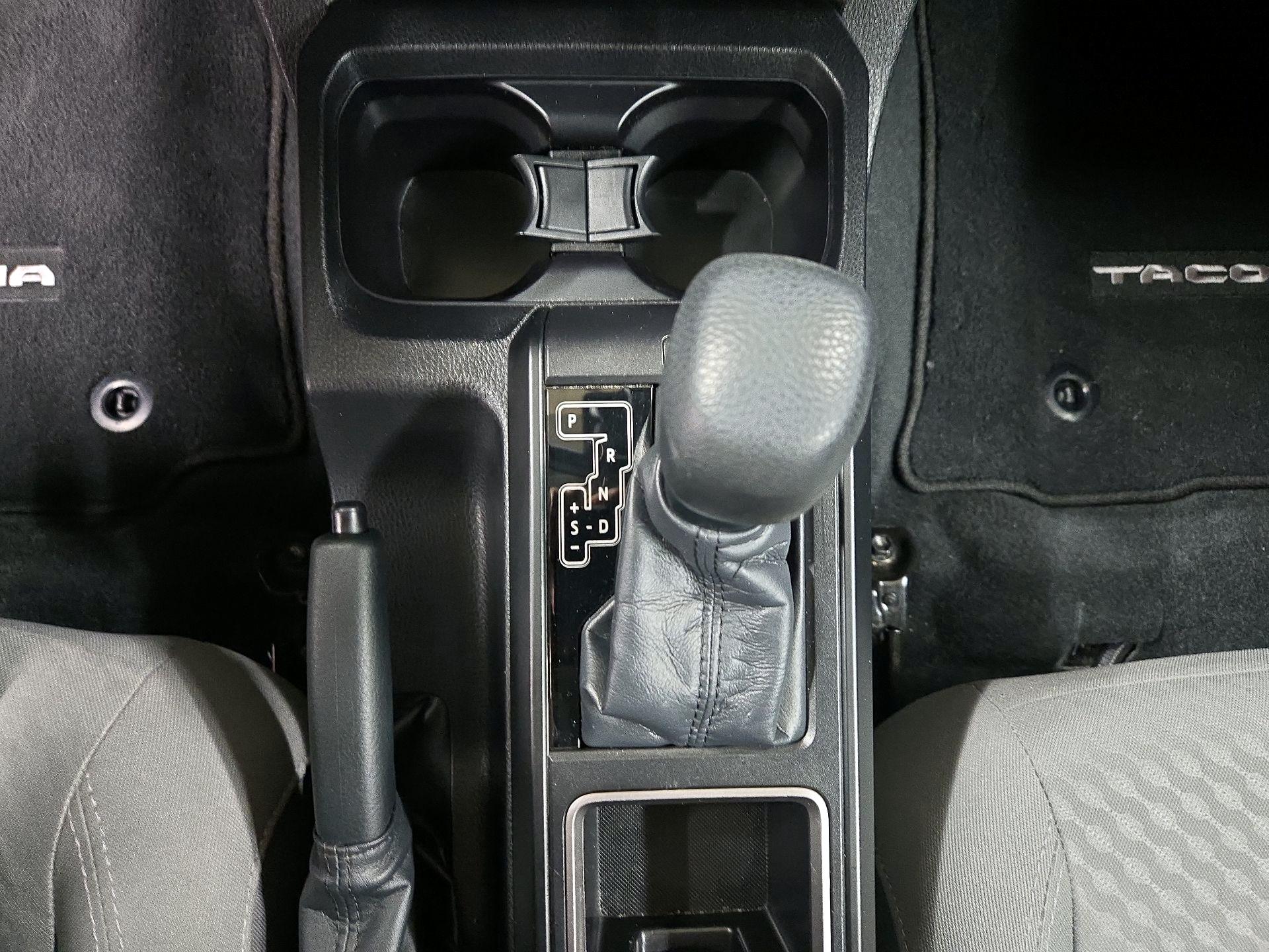 Thumbnail: 2023 Toyota Tacoma - 17