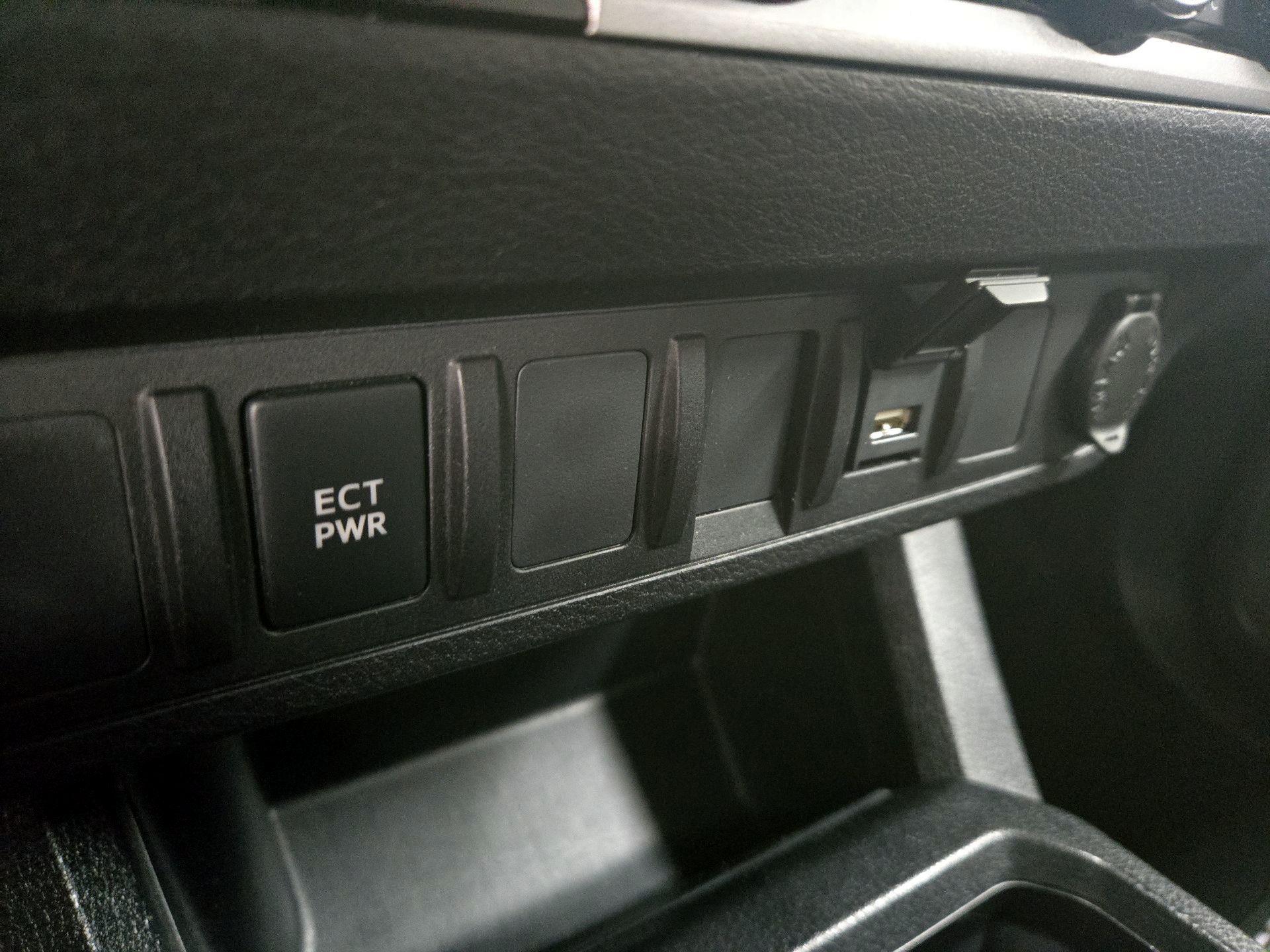 Thumbnail: 2023 Toyota Tacoma - 18