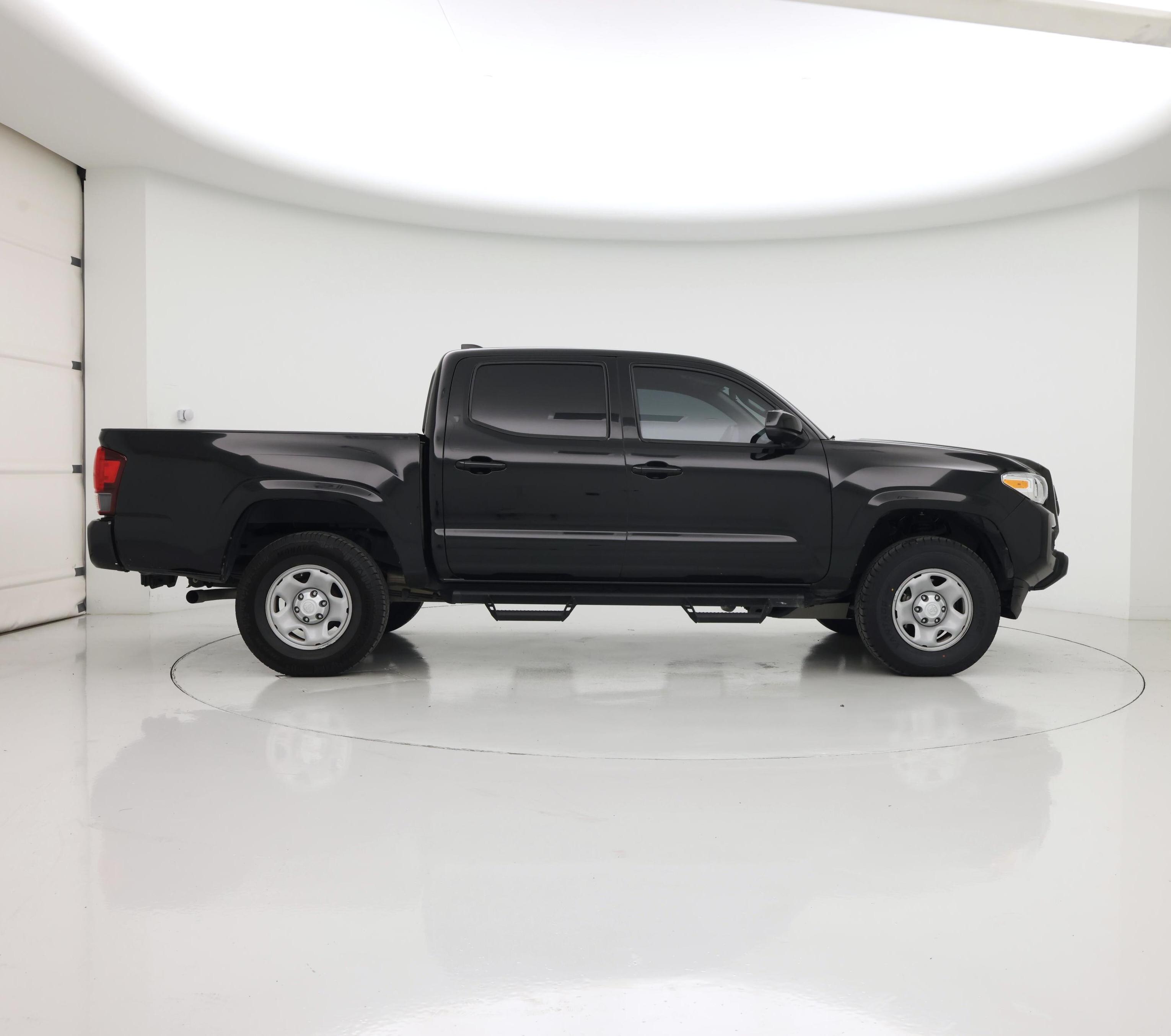 Thumbnail: 2023 Toyota Tacoma - 7