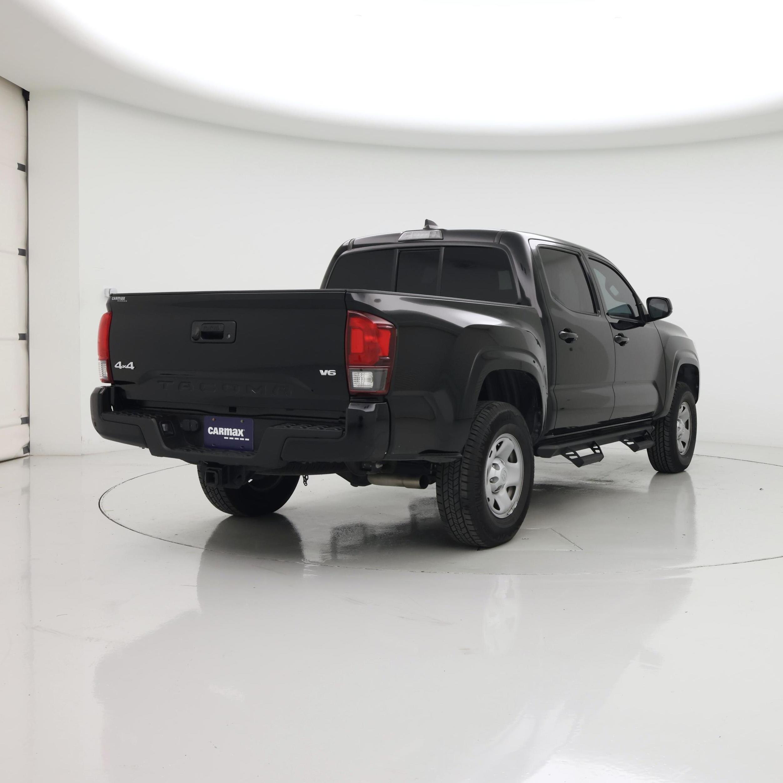 Thumbnail: 2023 Toyota Tacoma - 8