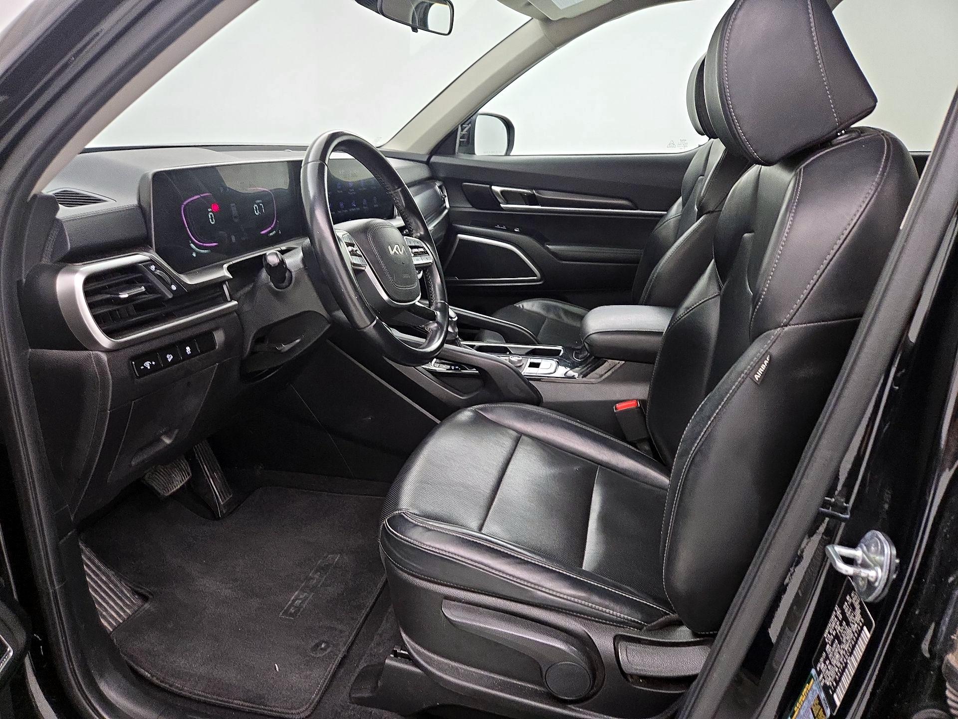 Thumbnail: 2023 Kia Telluride - 11