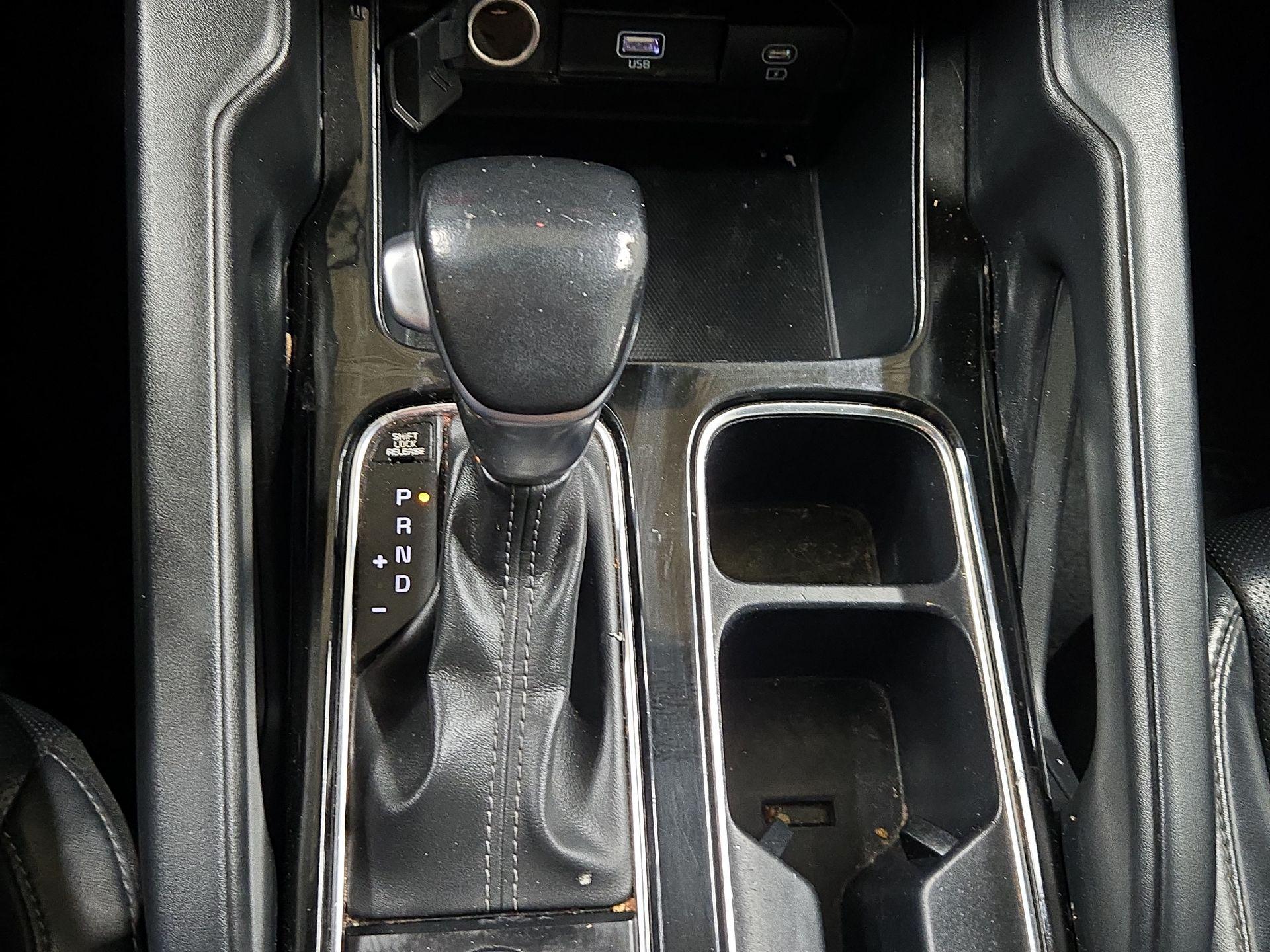 Thumbnail: 2023 Kia Telluride - 18