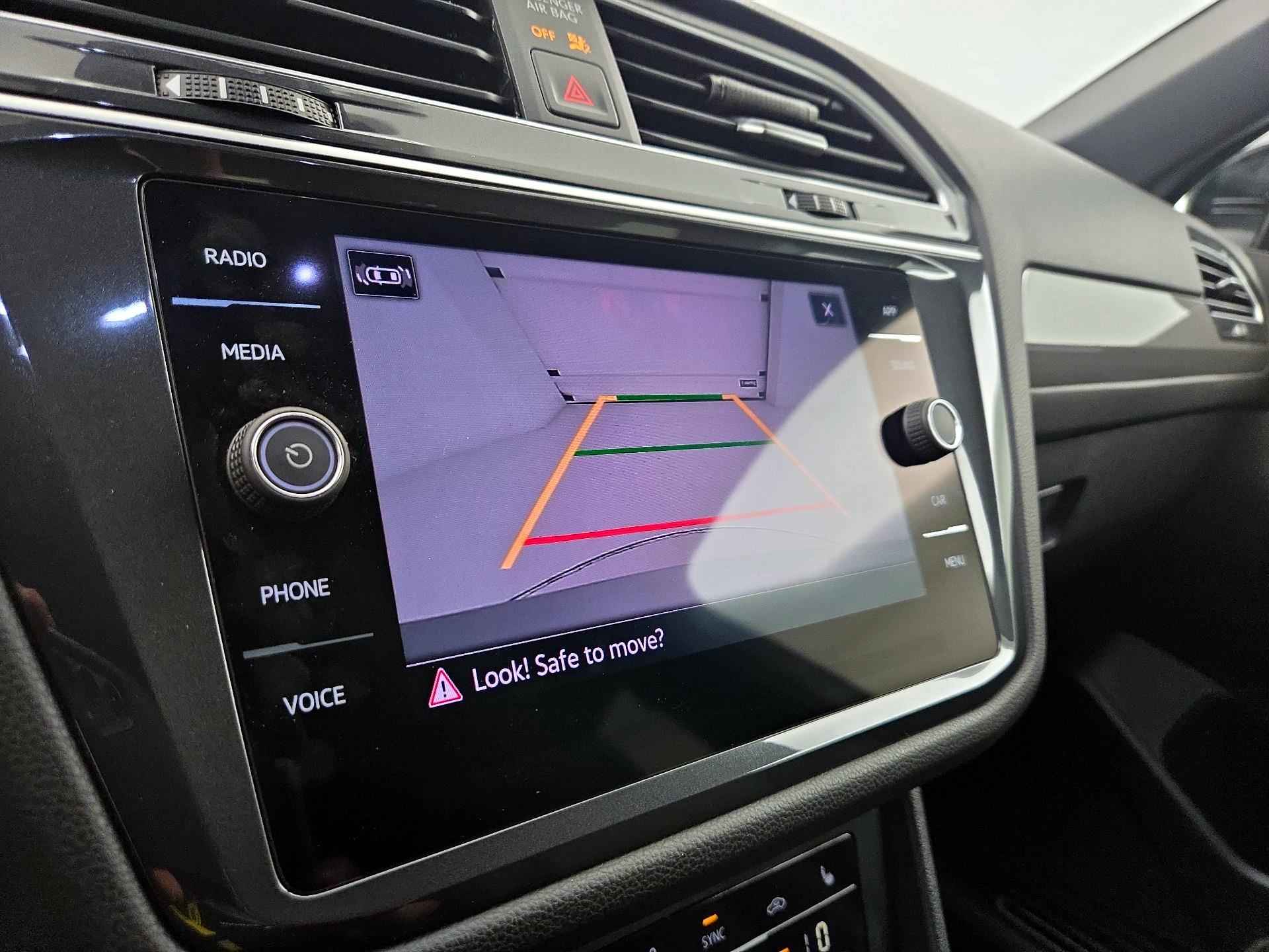 Thumbnail: 2024 Volkswagen Tiguan - 13