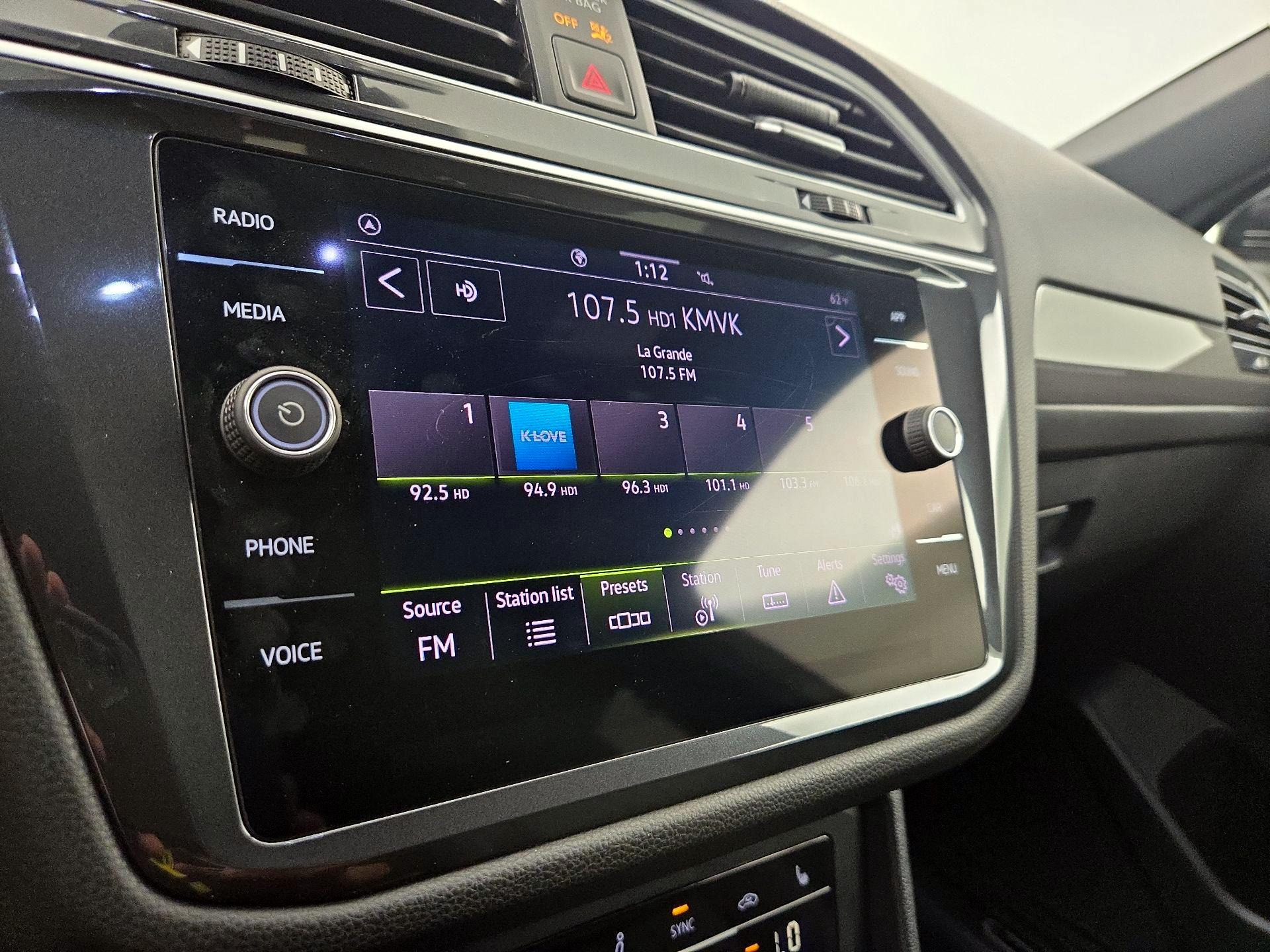 Thumbnail: 2024 Volkswagen Tiguan - 14