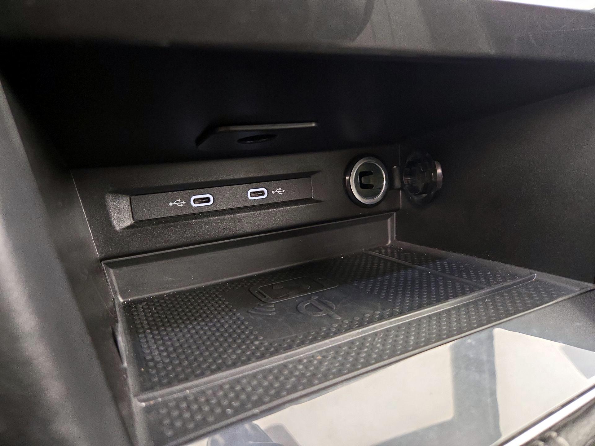 Thumbnail: 2024 Volkswagen Tiguan - 17