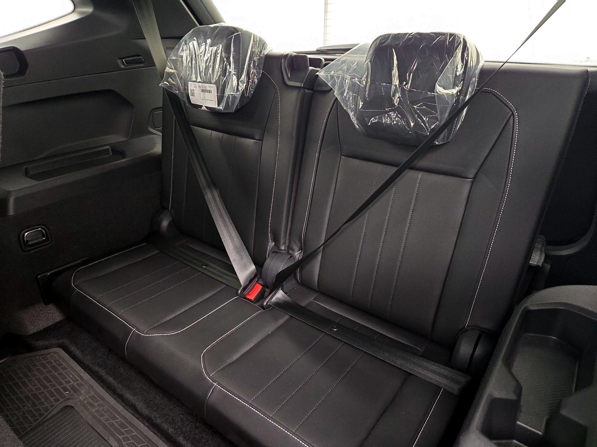 Thumbnail: 2024 Volkswagen Tiguan - 20