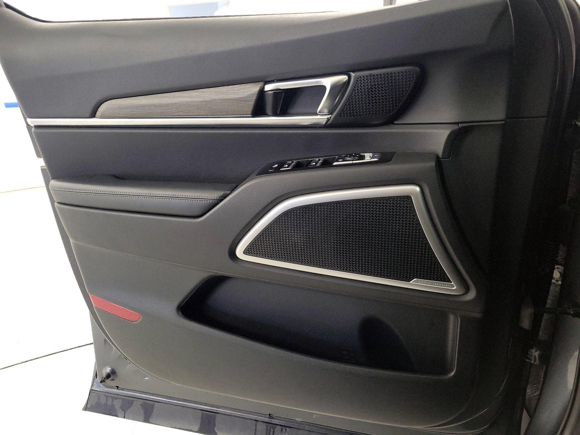 Thumbnail: 2022 Kia Telluride - 12