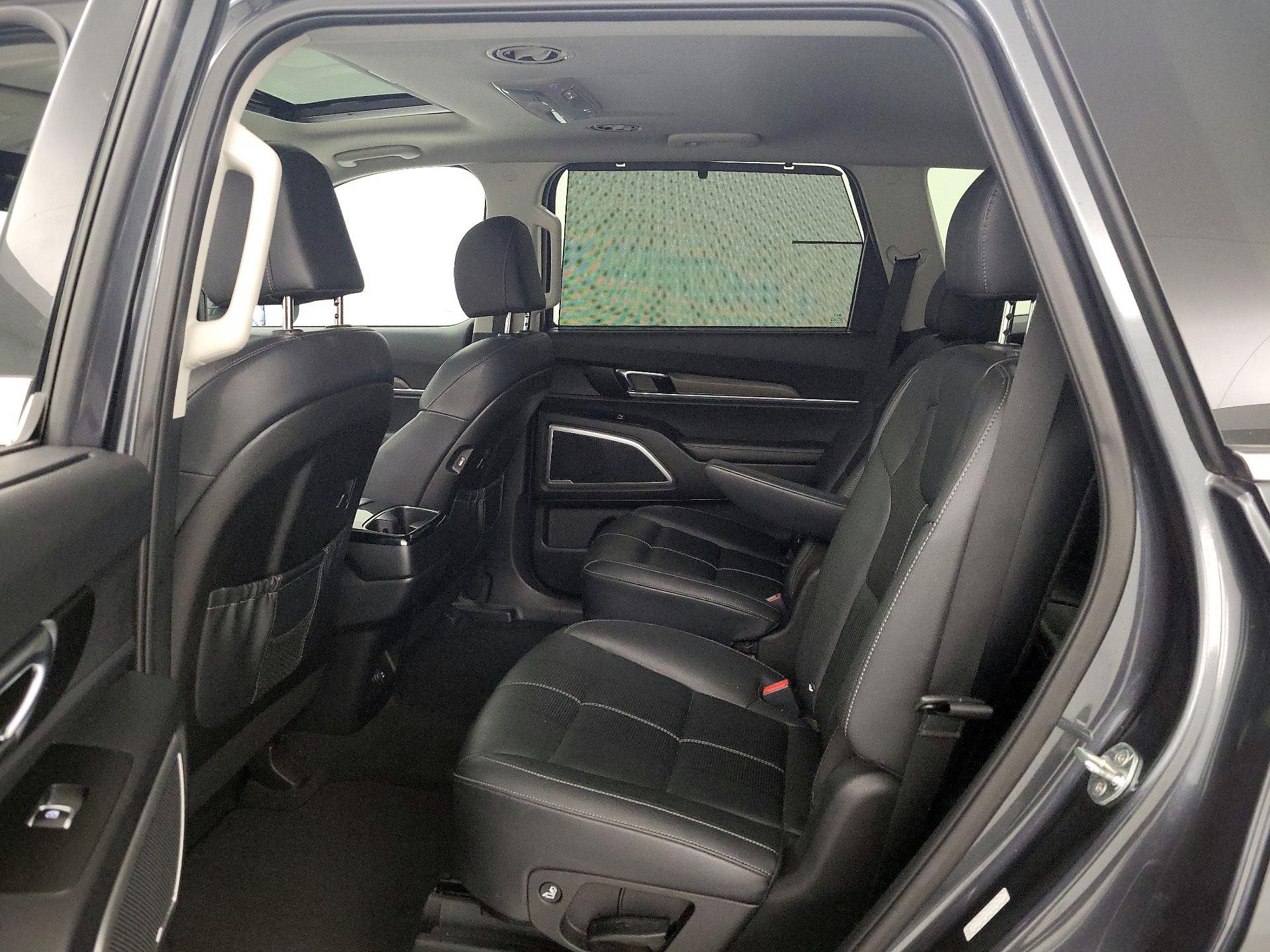 Thumbnail: 2022 Kia Telluride - 19