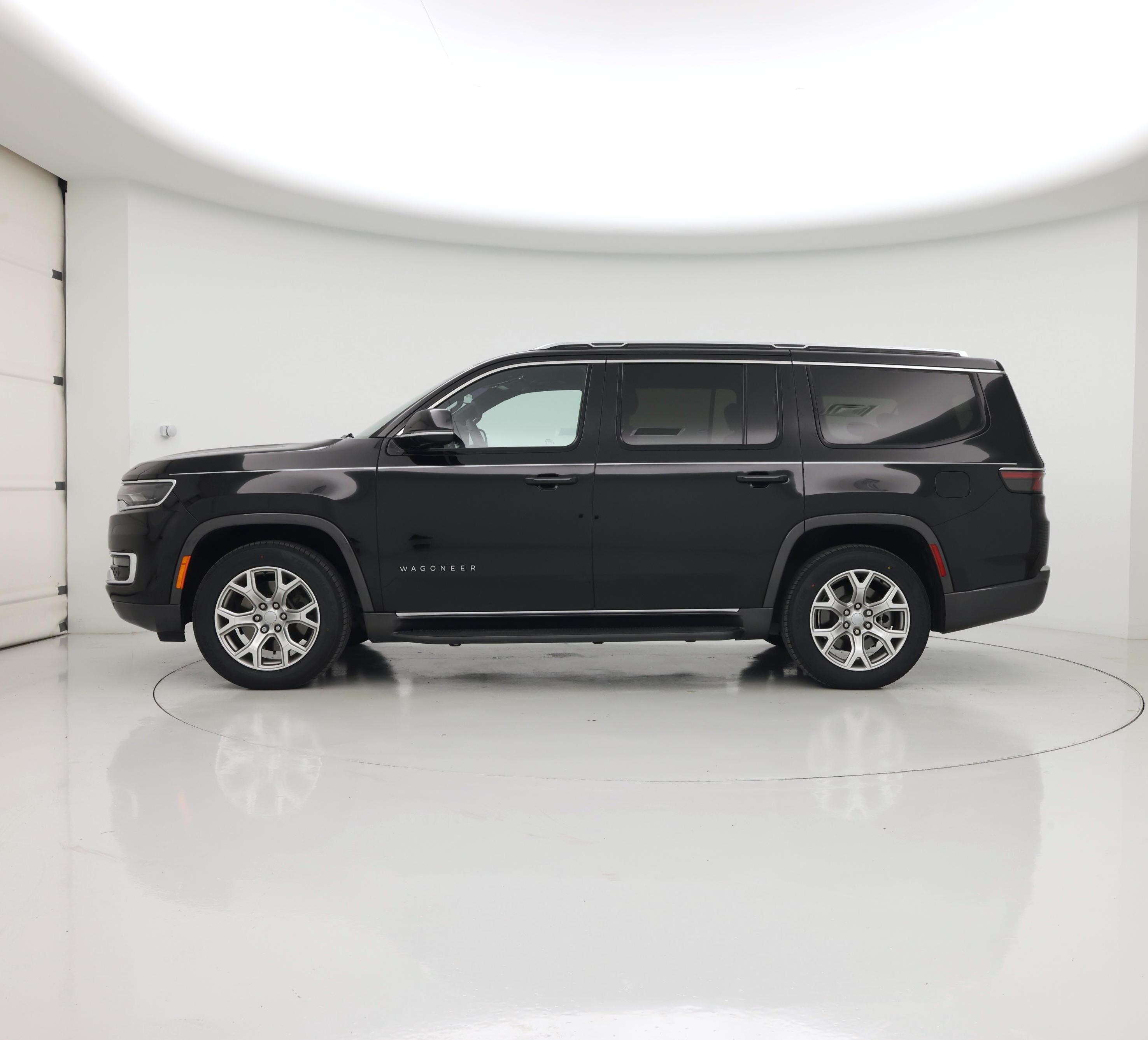 Thumbnail: 2022 Jeep Wagoneer - 3