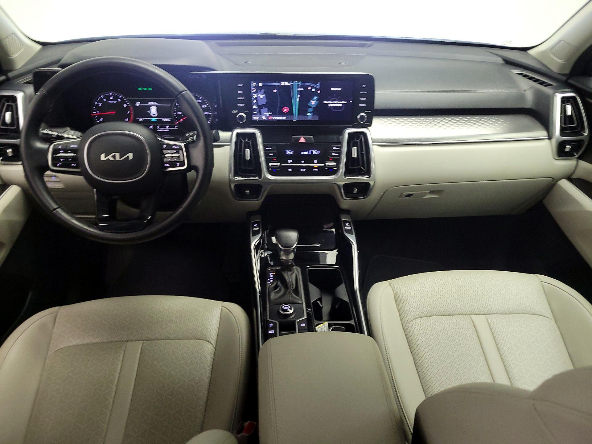 Thumbnail: 2022 Kia Sorento - 9