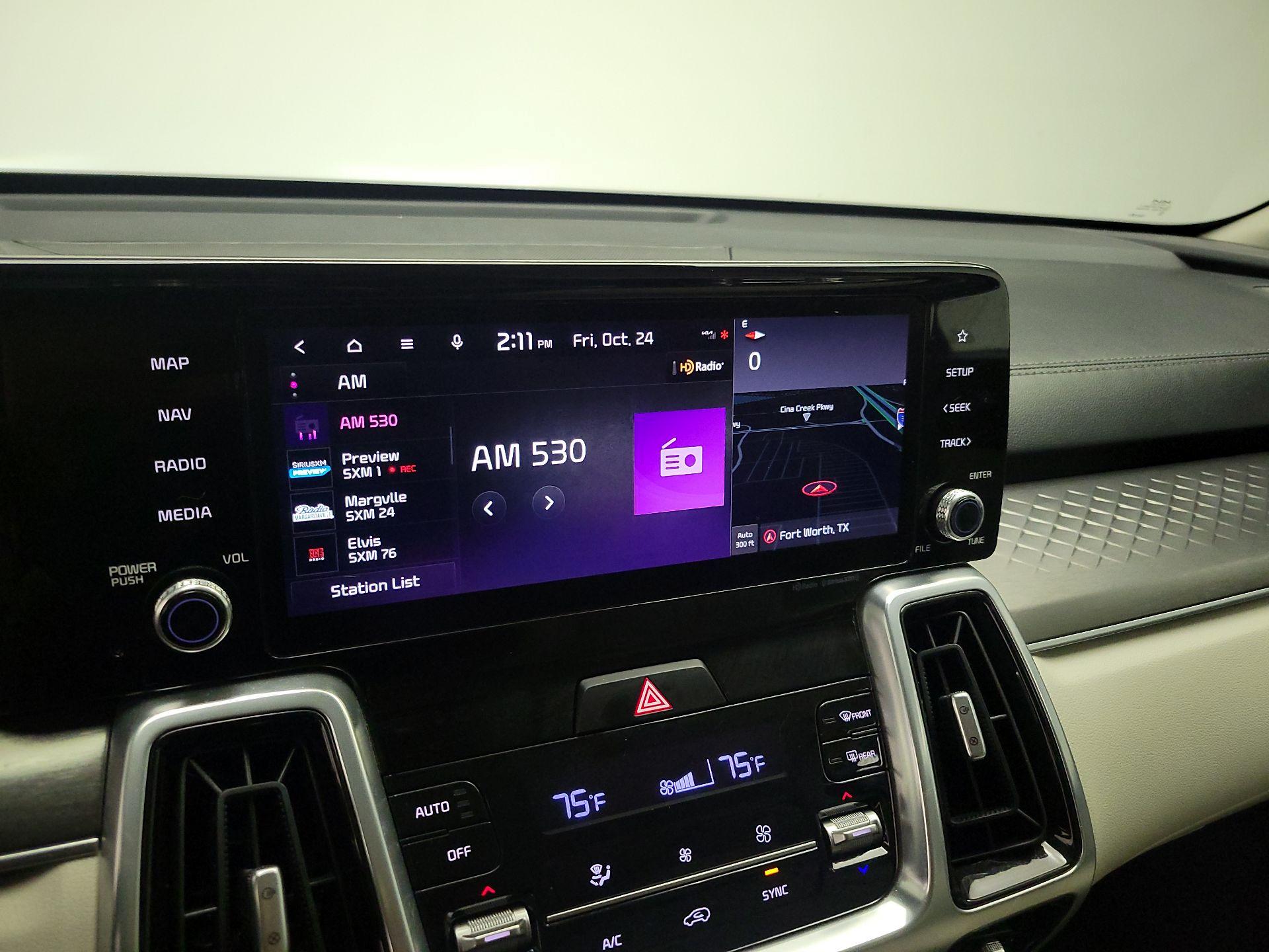 Thumbnail: 2022 Kia Sorento - 16