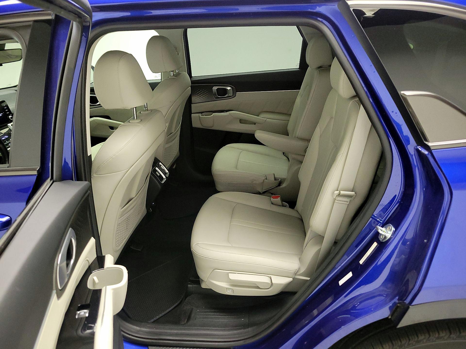 Thumbnail: 2022 Kia Sorento - 20