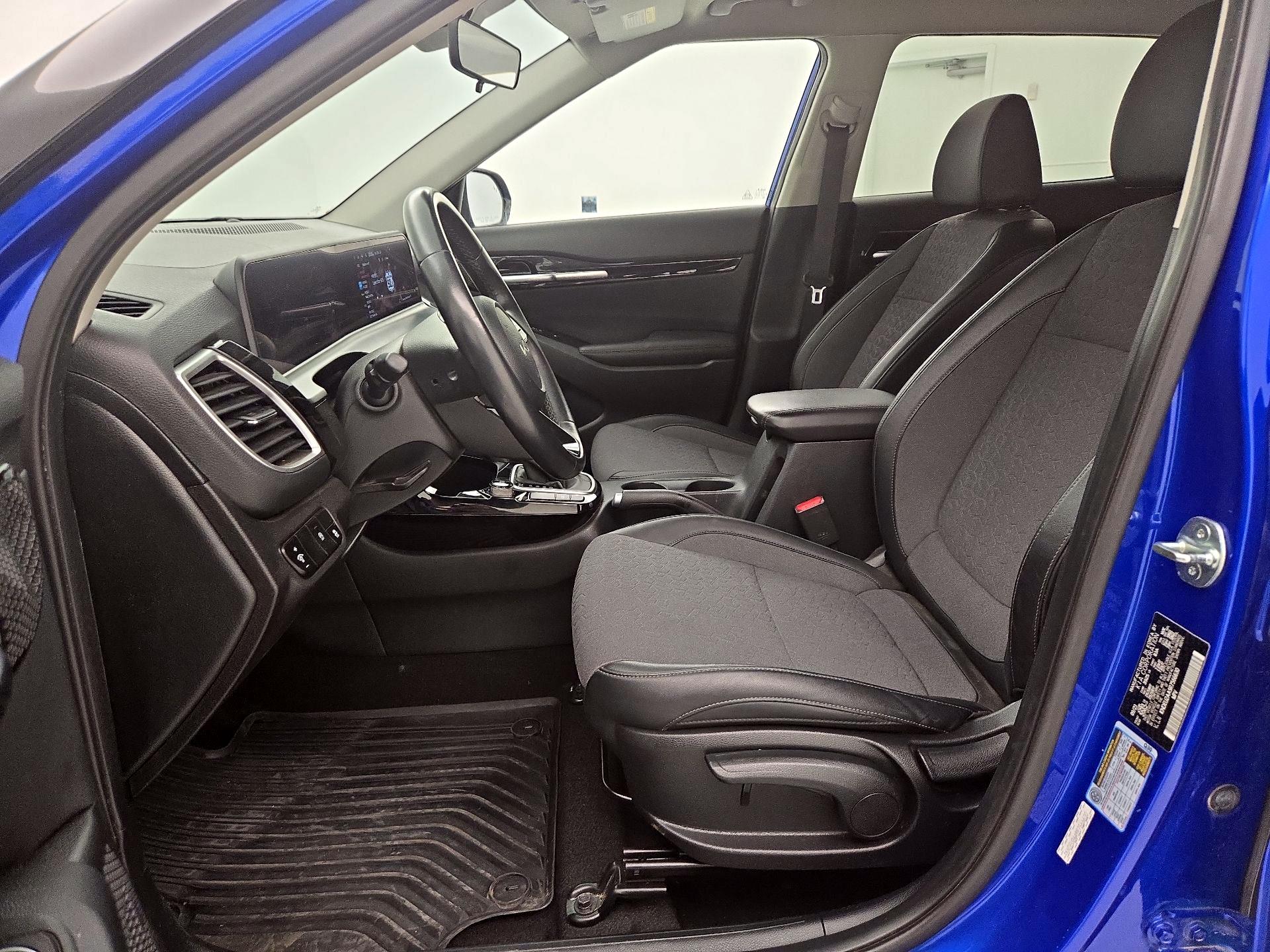 Thumbnail: 2024 Kia Seltos - 11