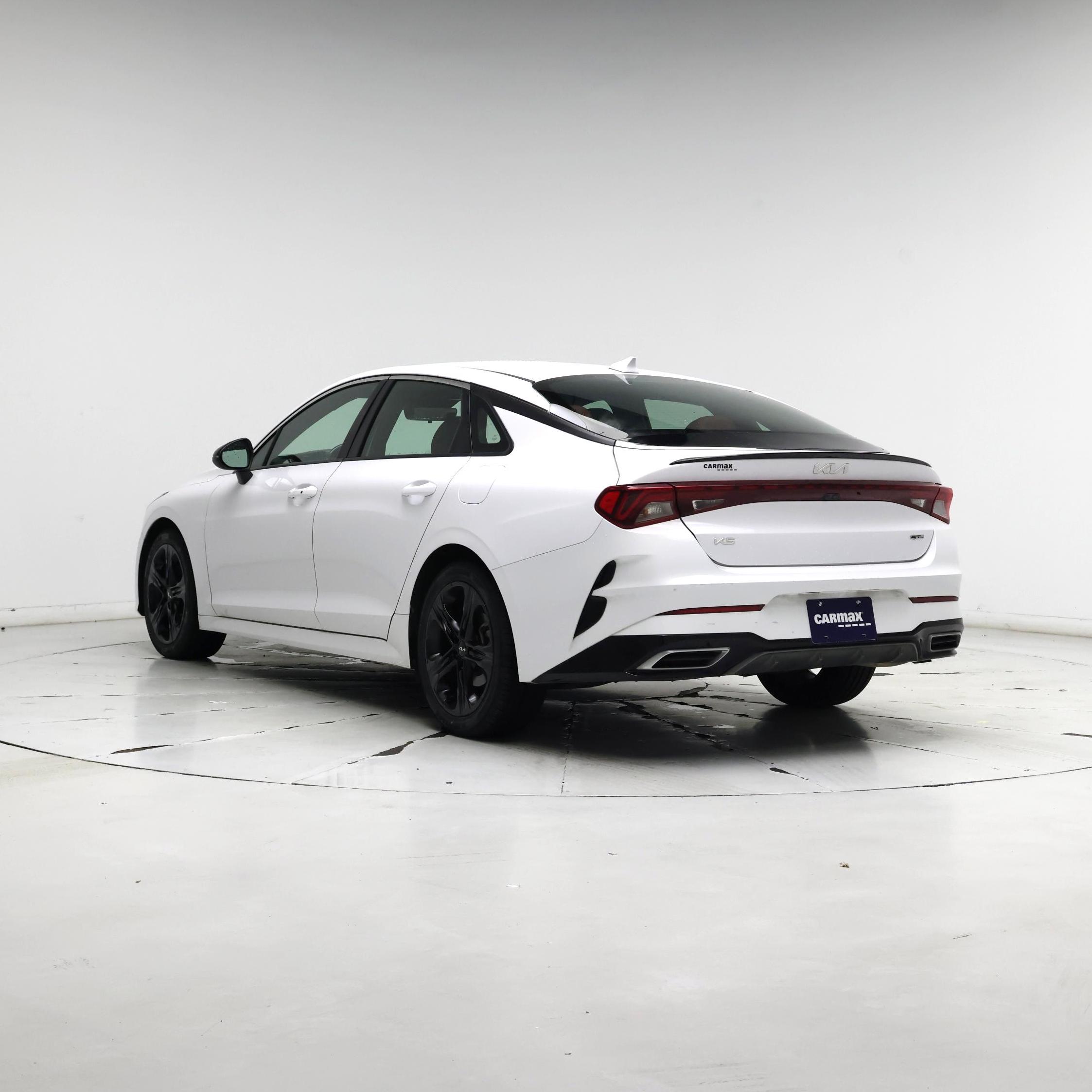 Thumbnail: 2023 Kia K5 - 2